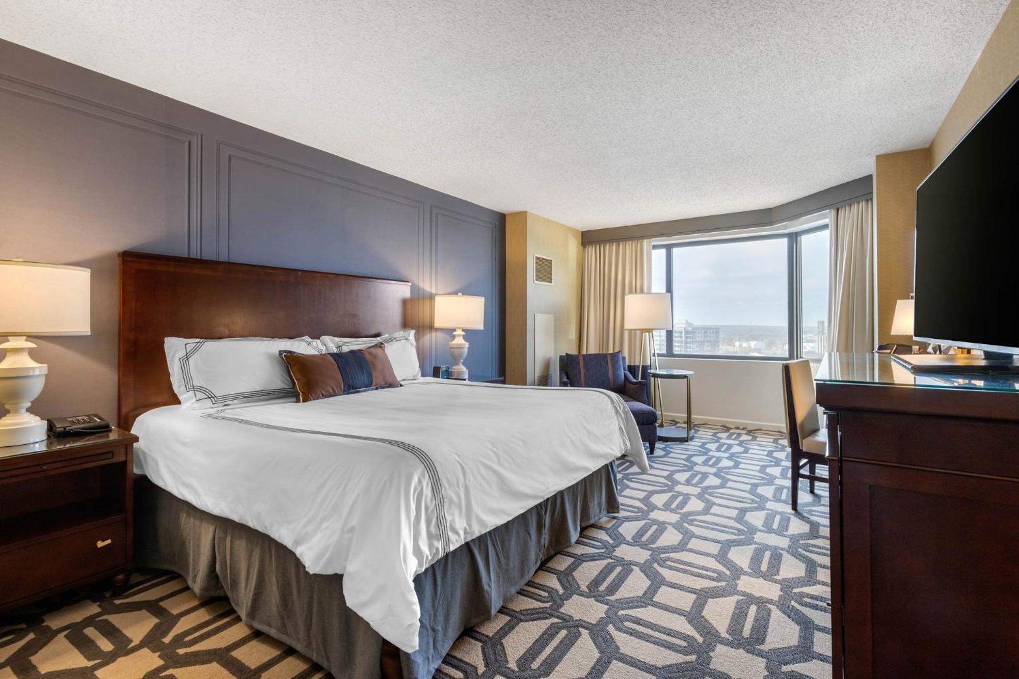 Preferred Premier Room 1 King Bed