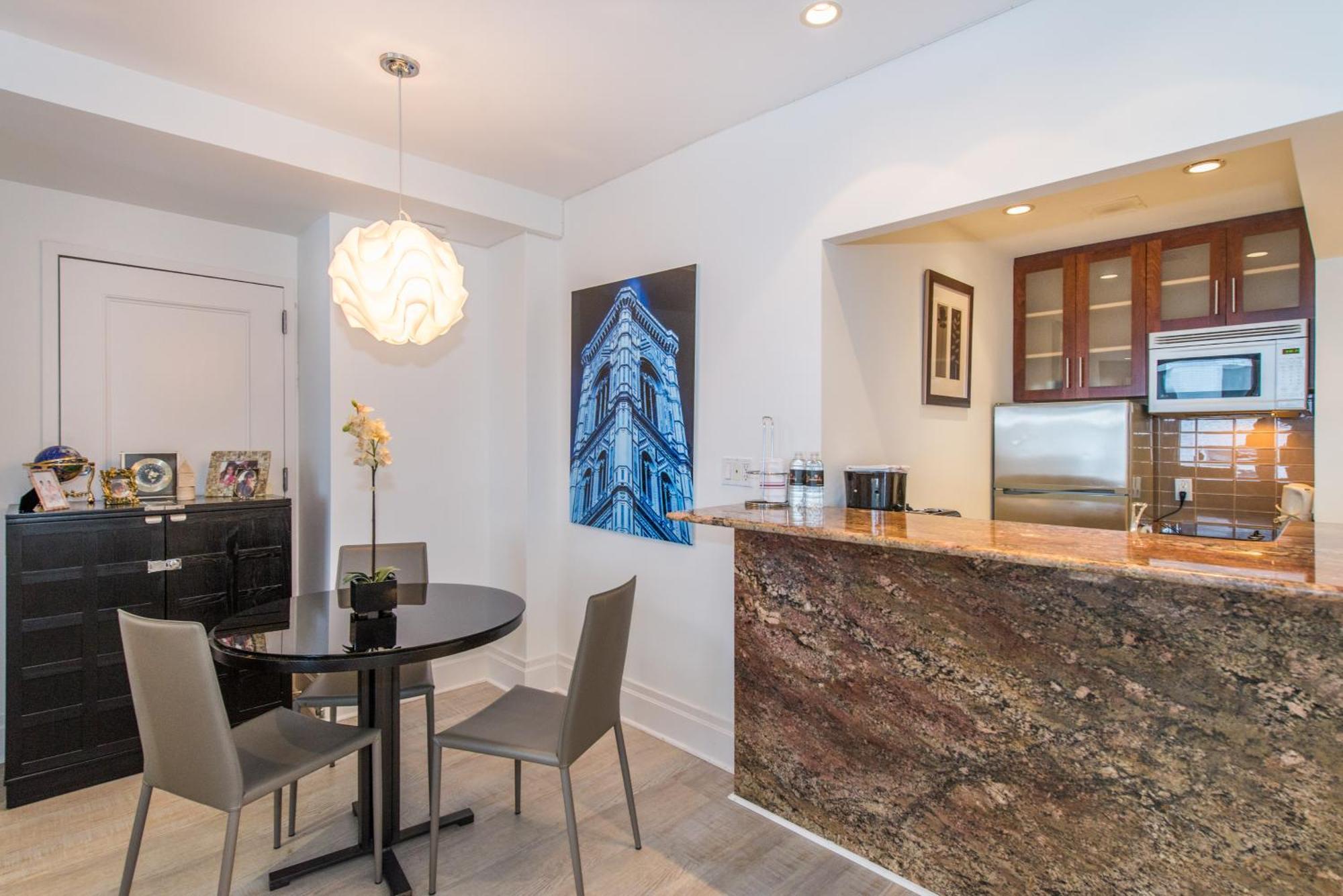 Manhattan Suites