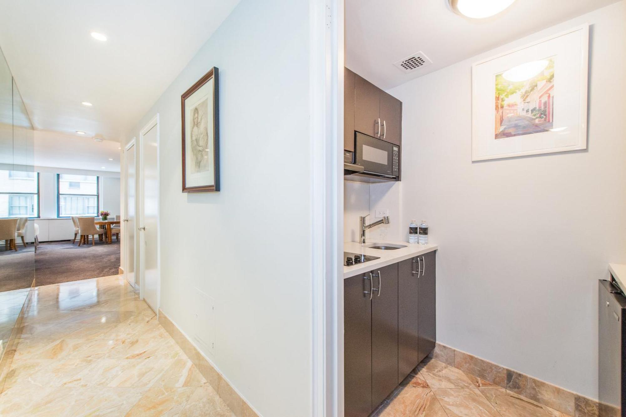 One-Bedroom Suite Two Queen Beds