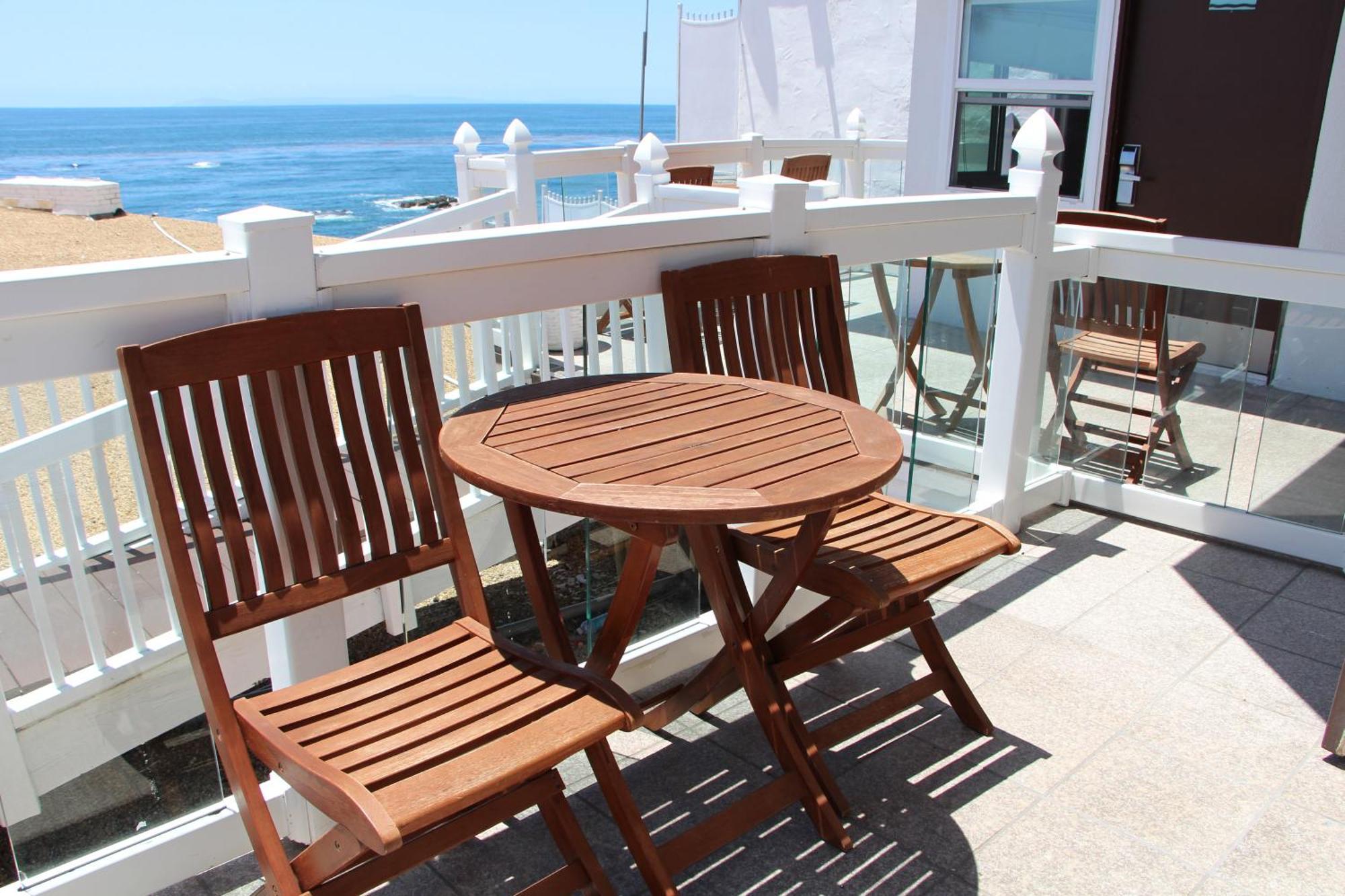 Queen Room with Ocean View,1534354558:JPEG