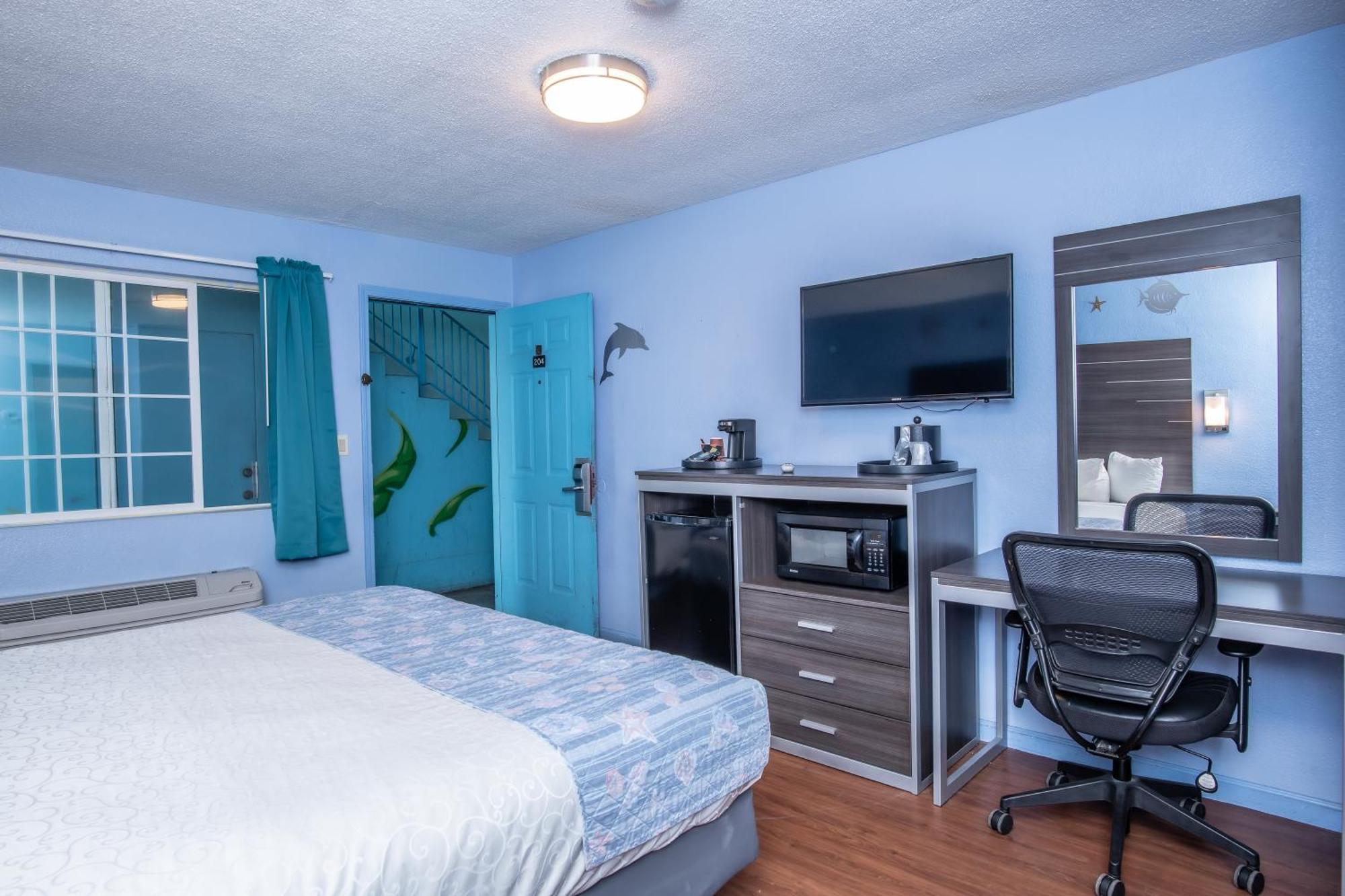 Standard King Room