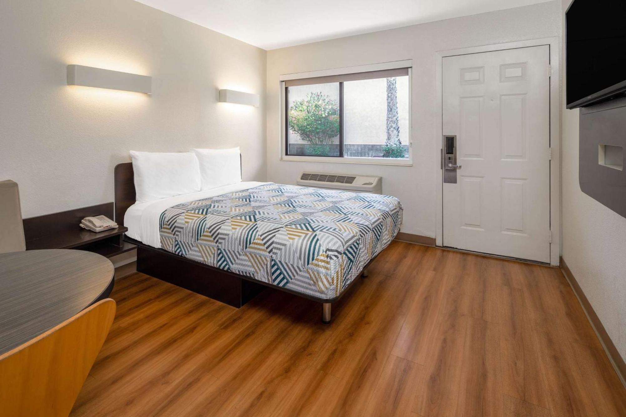 Zimmer mit Queensize-Bett
