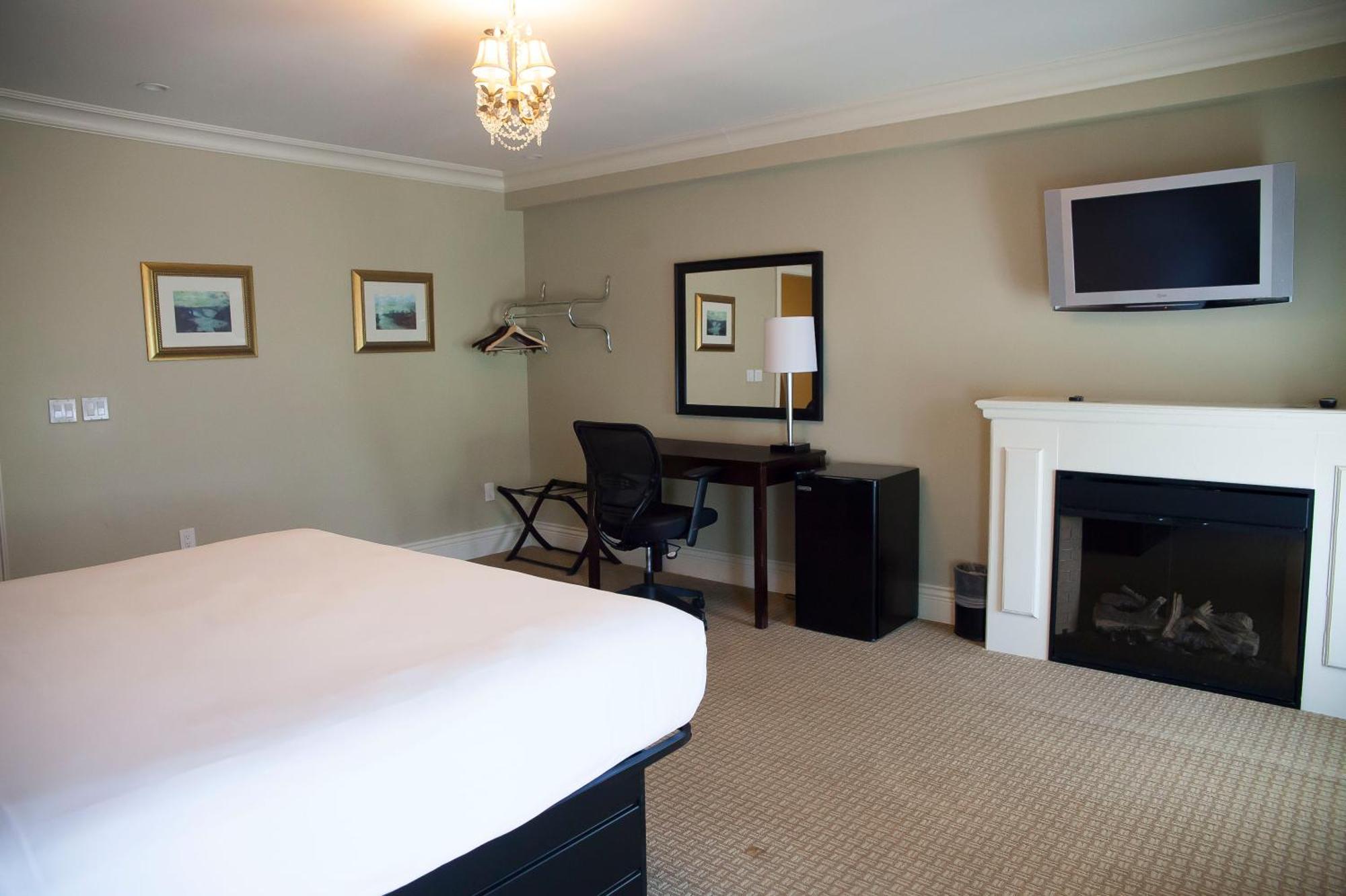 Riverview Suite,1539568579:JPEG