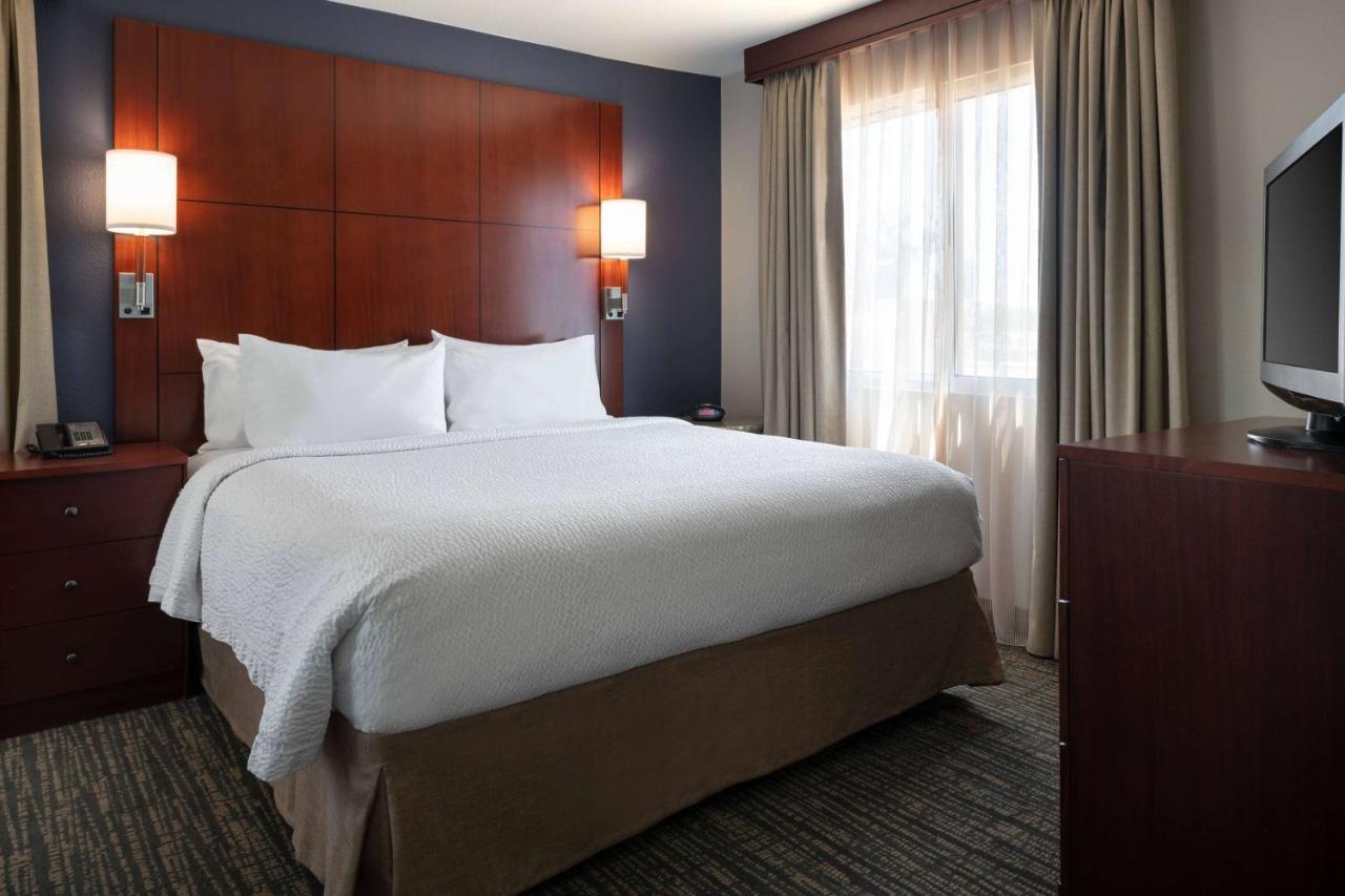 Two Bedroom Suite King Each