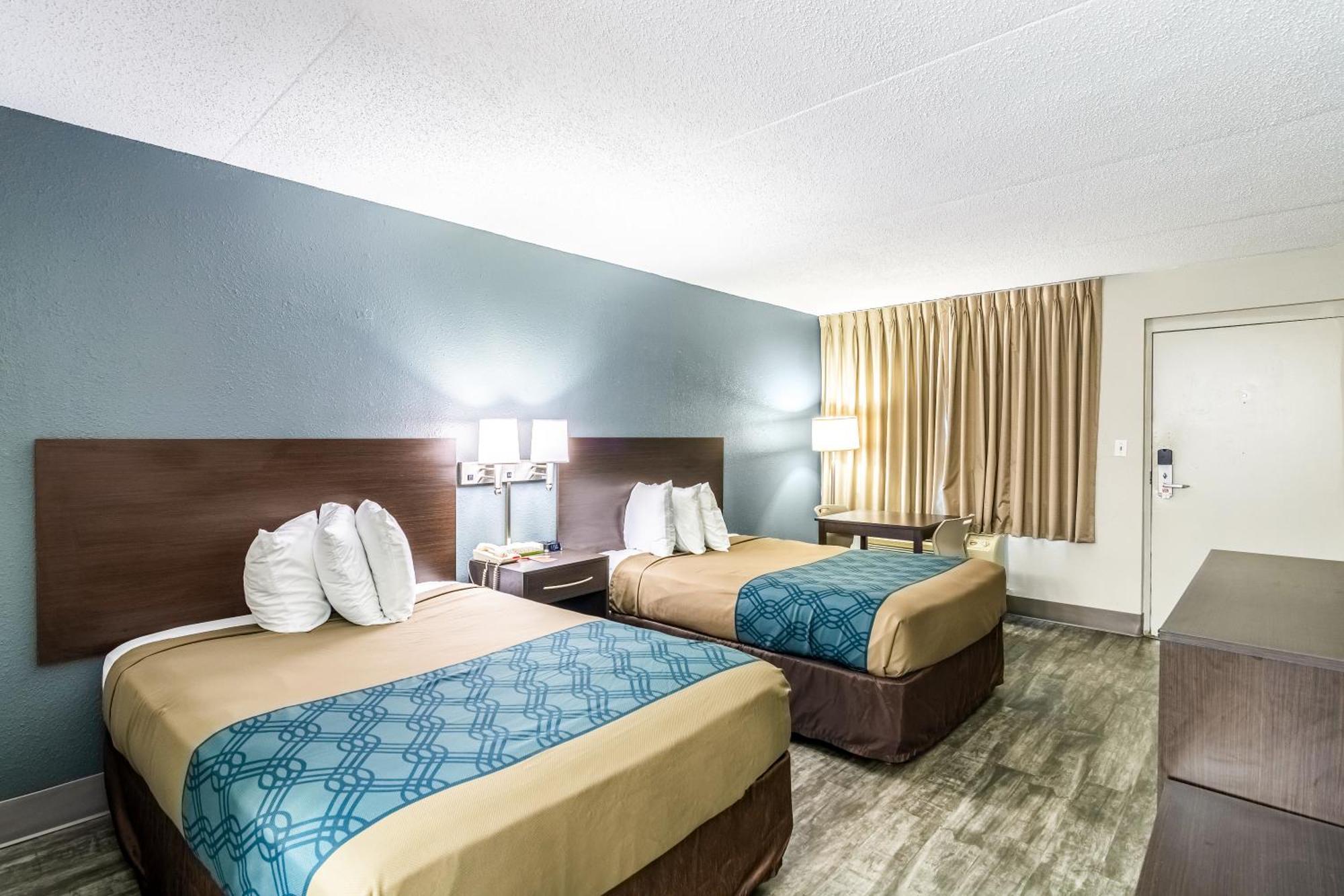 Double Room with Two Double Beds - Smoking
