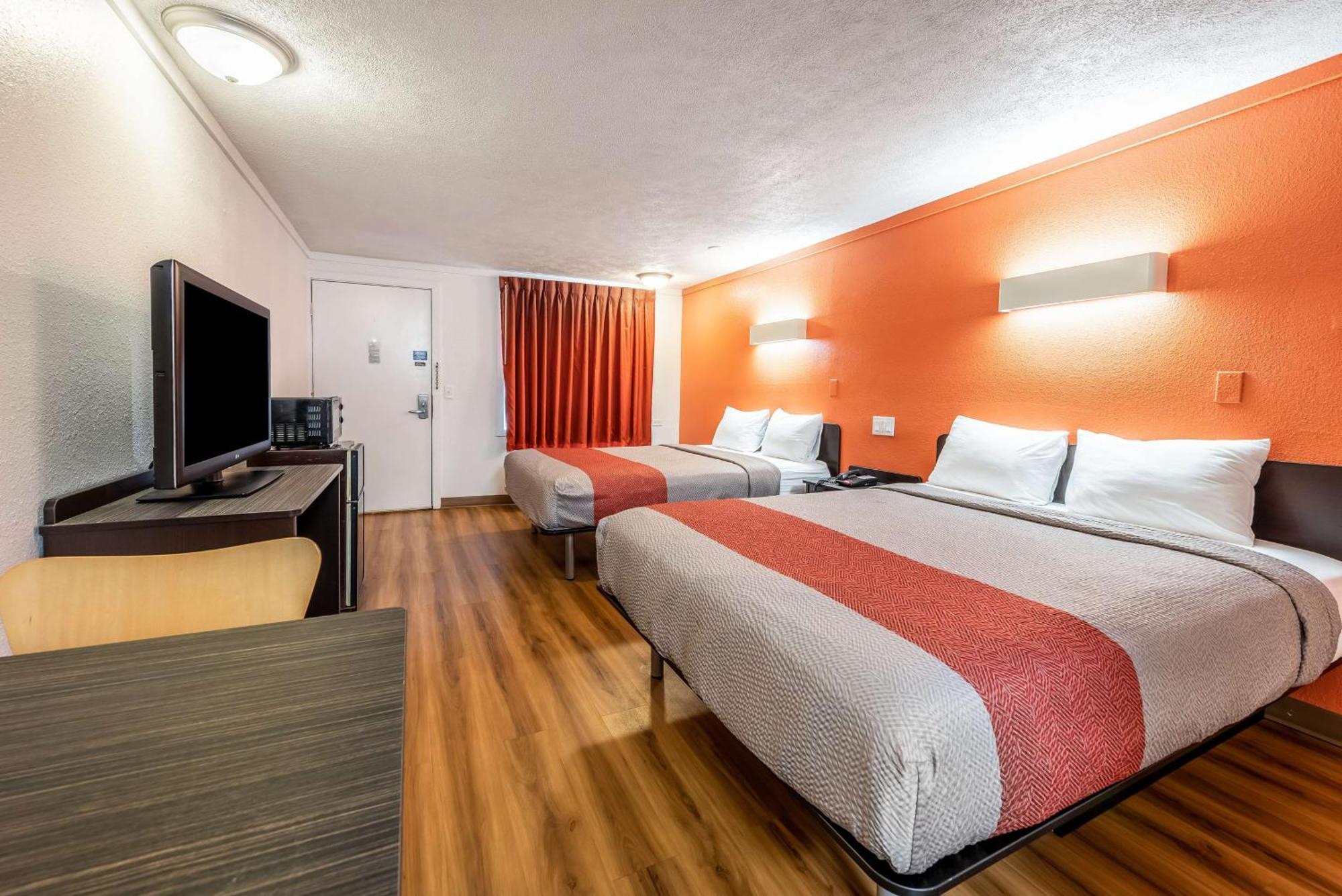 Quadruple Room Non-Smoking
