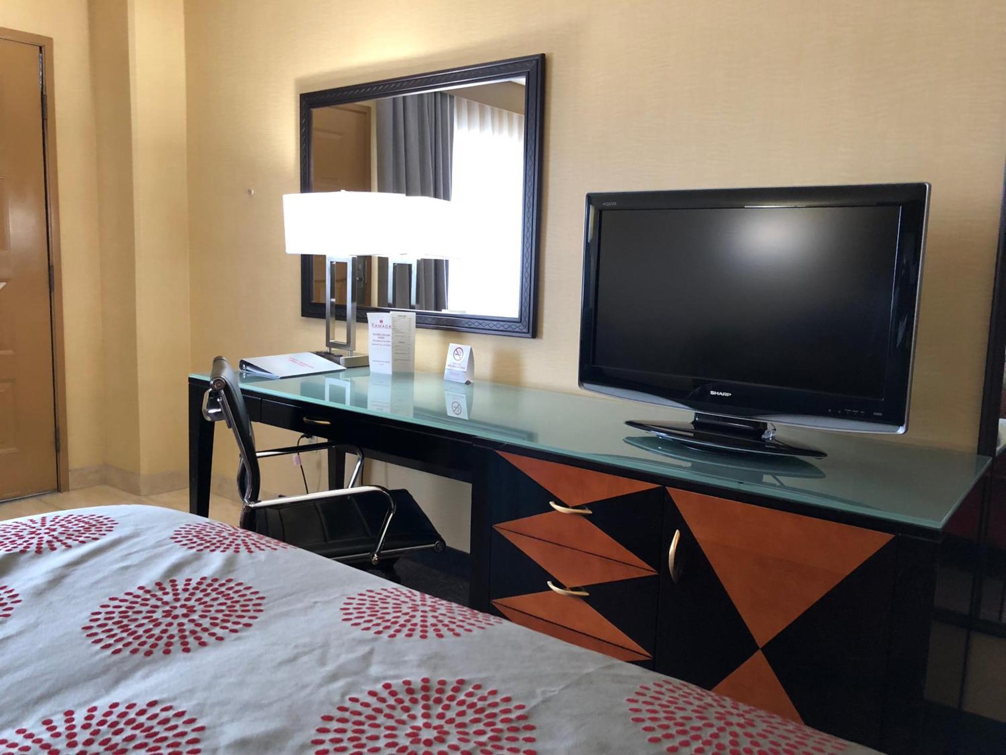 King Room Mobility or Hearing Impaired Access Non-Smoking