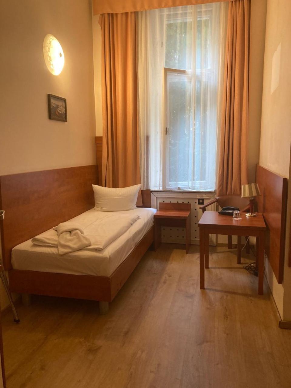 Quarto Individual
