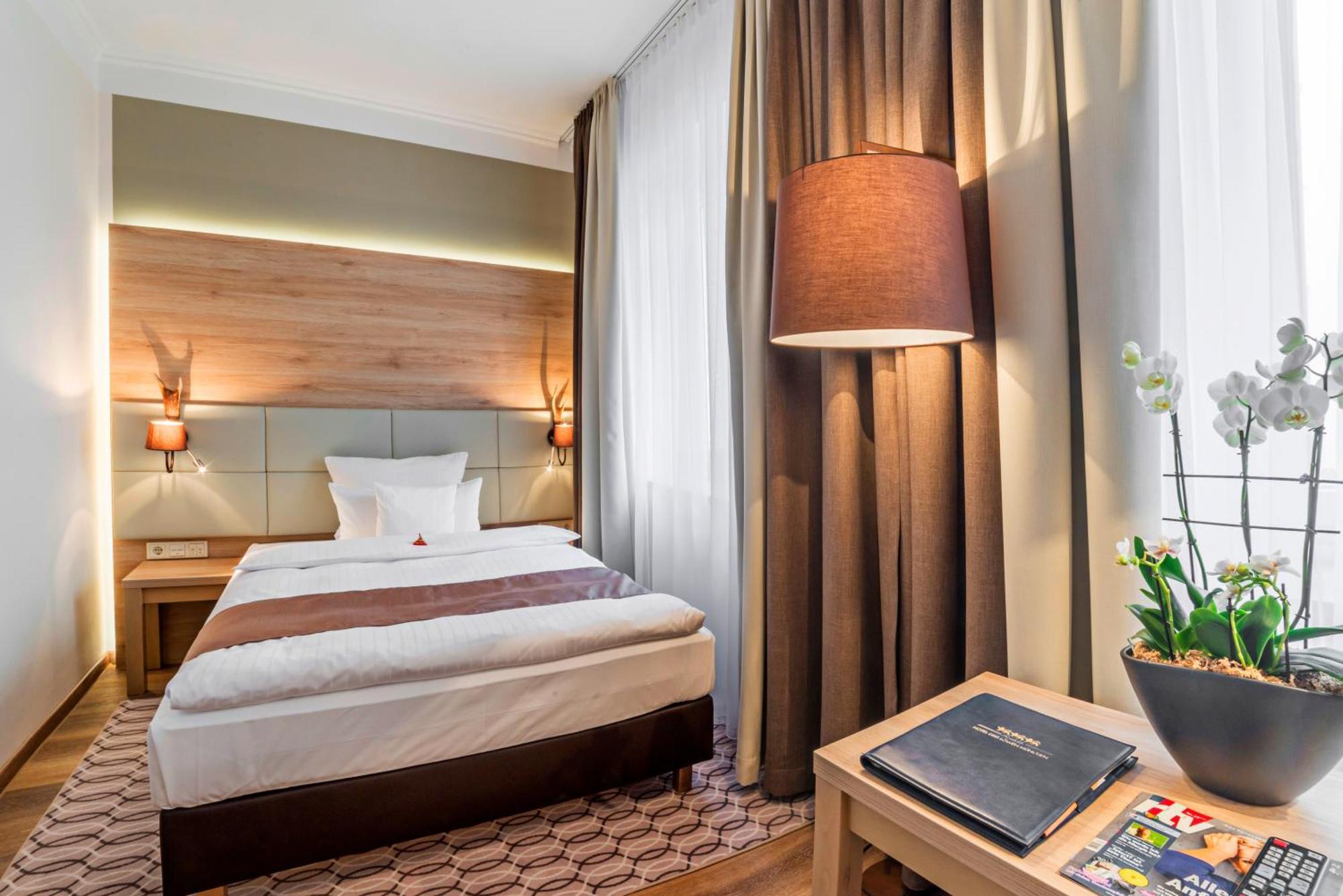 Deluxe Single Room