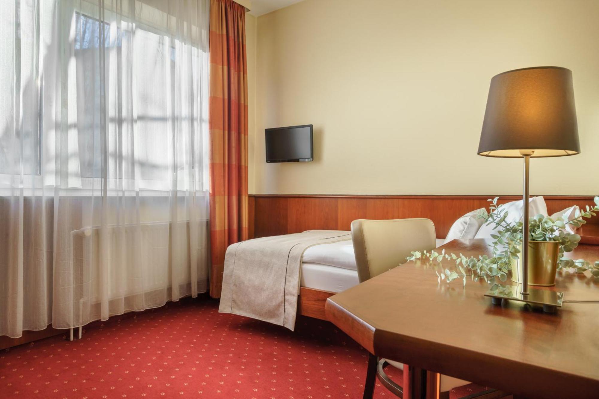 Economy Single Room