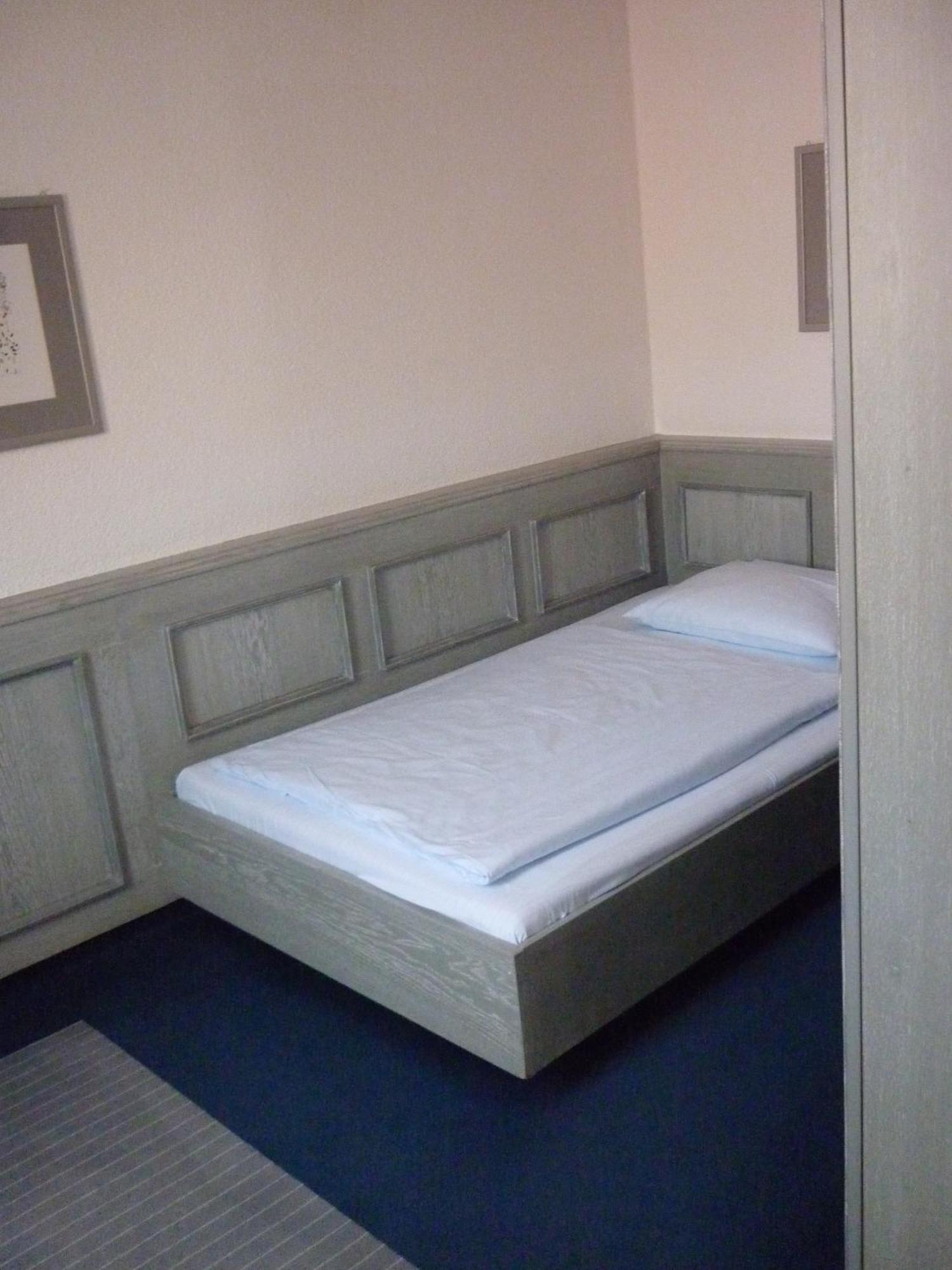 Economy Single Room