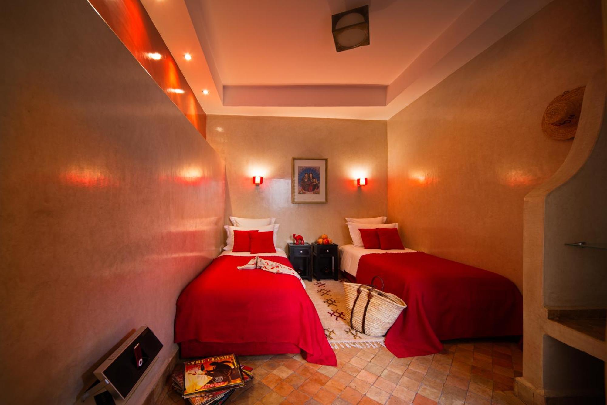 Twin or Double Room Simply Red