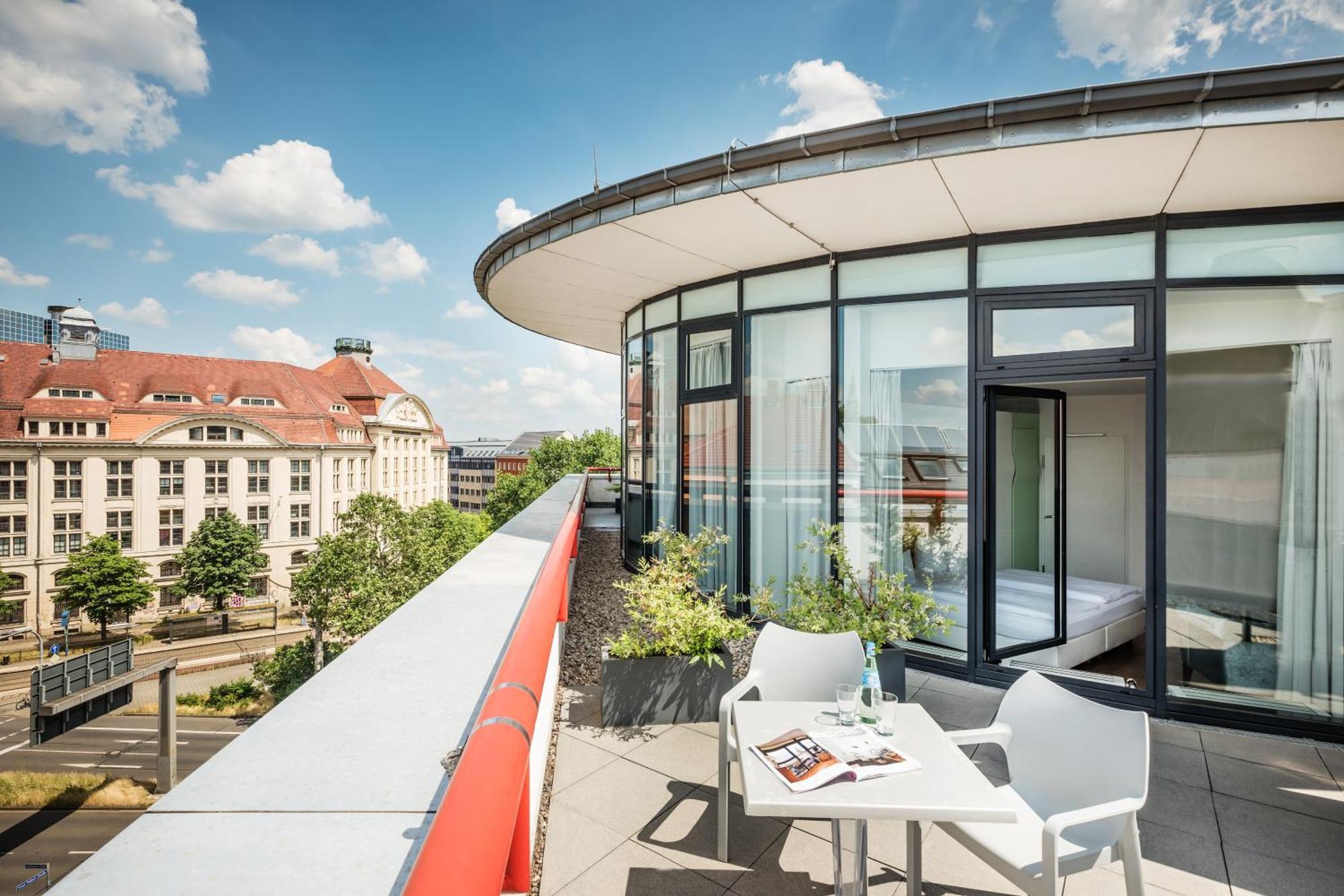 Urban Rooftop Room