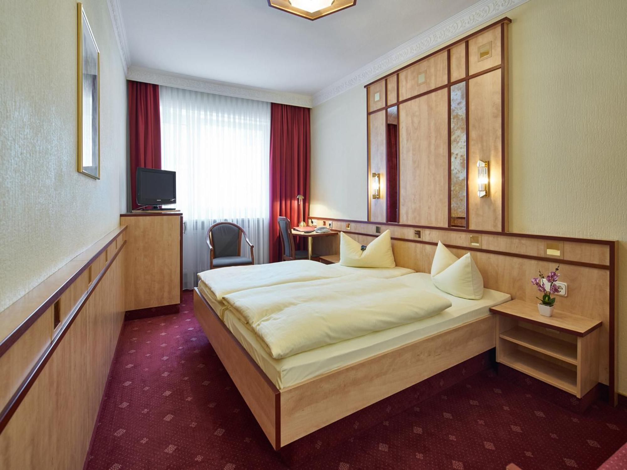 Comfort Double Room Courtyard or Street View