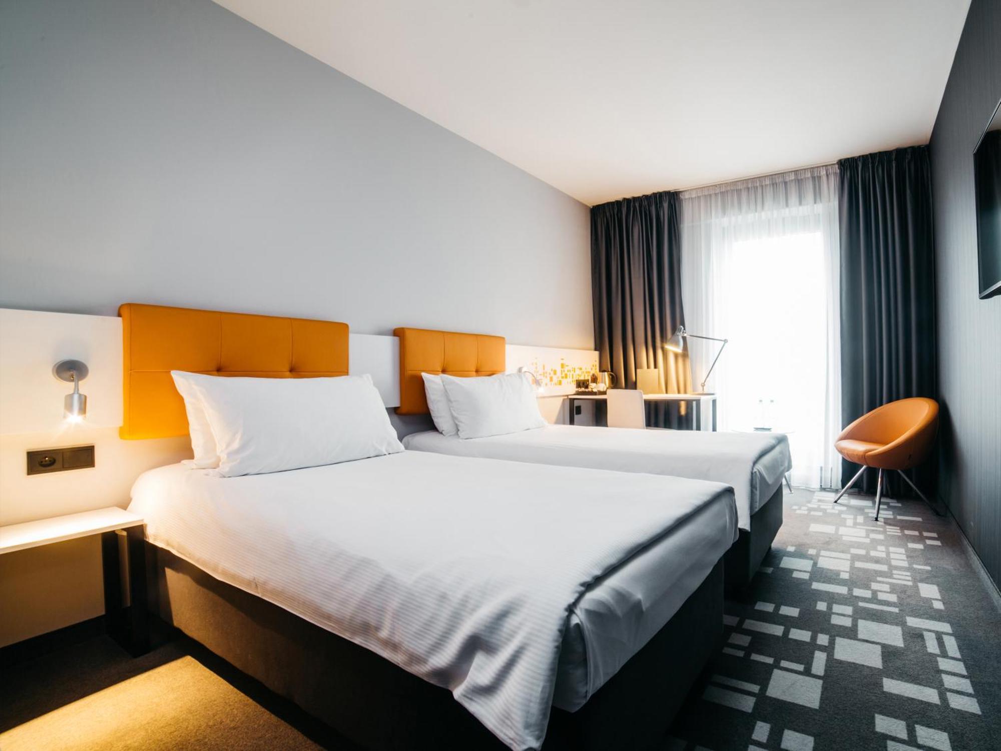 Twin Room,1278598438:JPEG