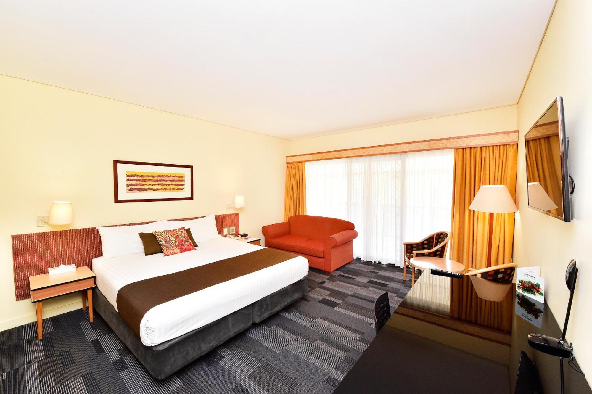 Deluxe Zimmer mit Kingsize-Bett, Balkon und Aussicht