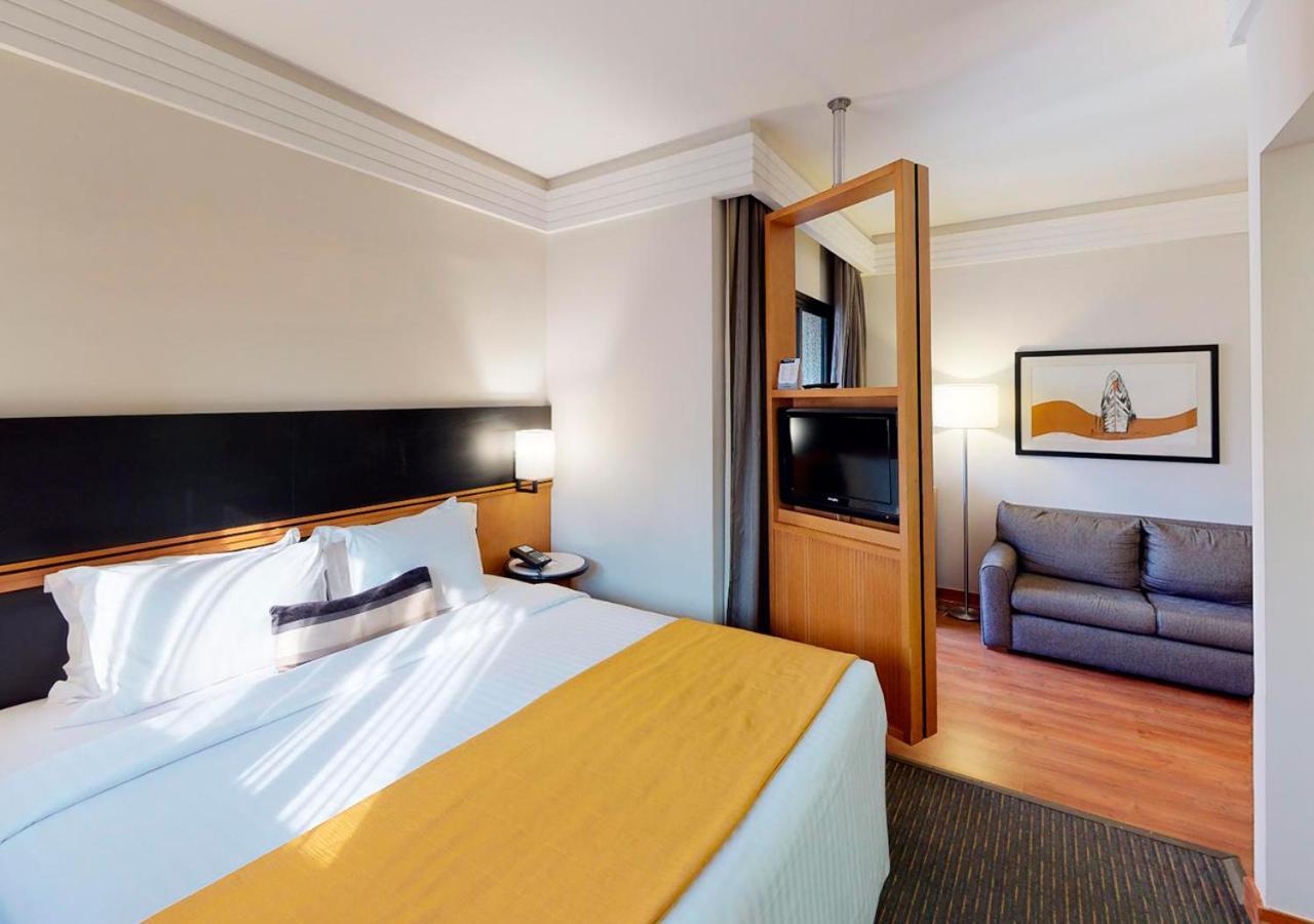 Queen Suite