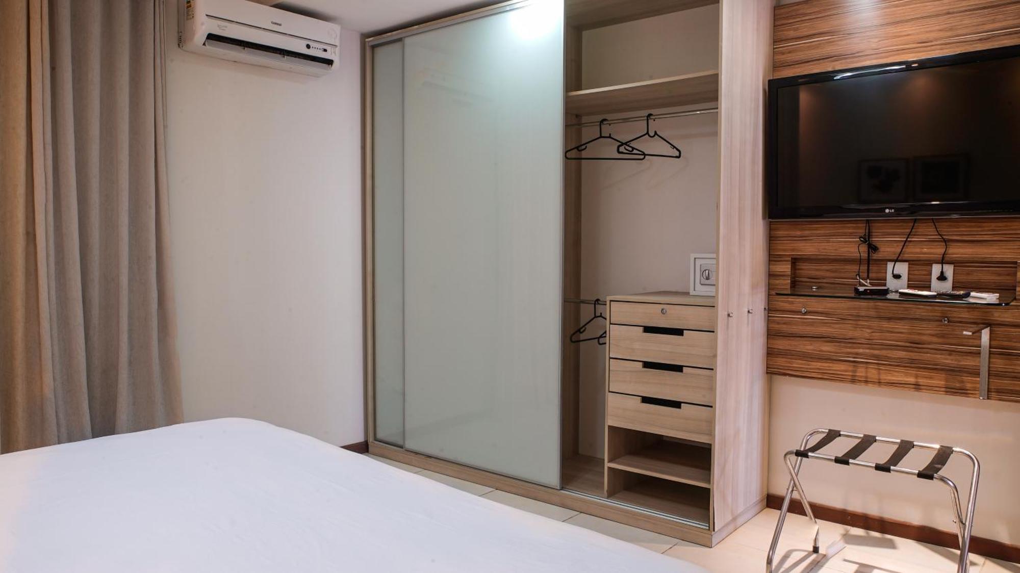 Deluxe Family Suite