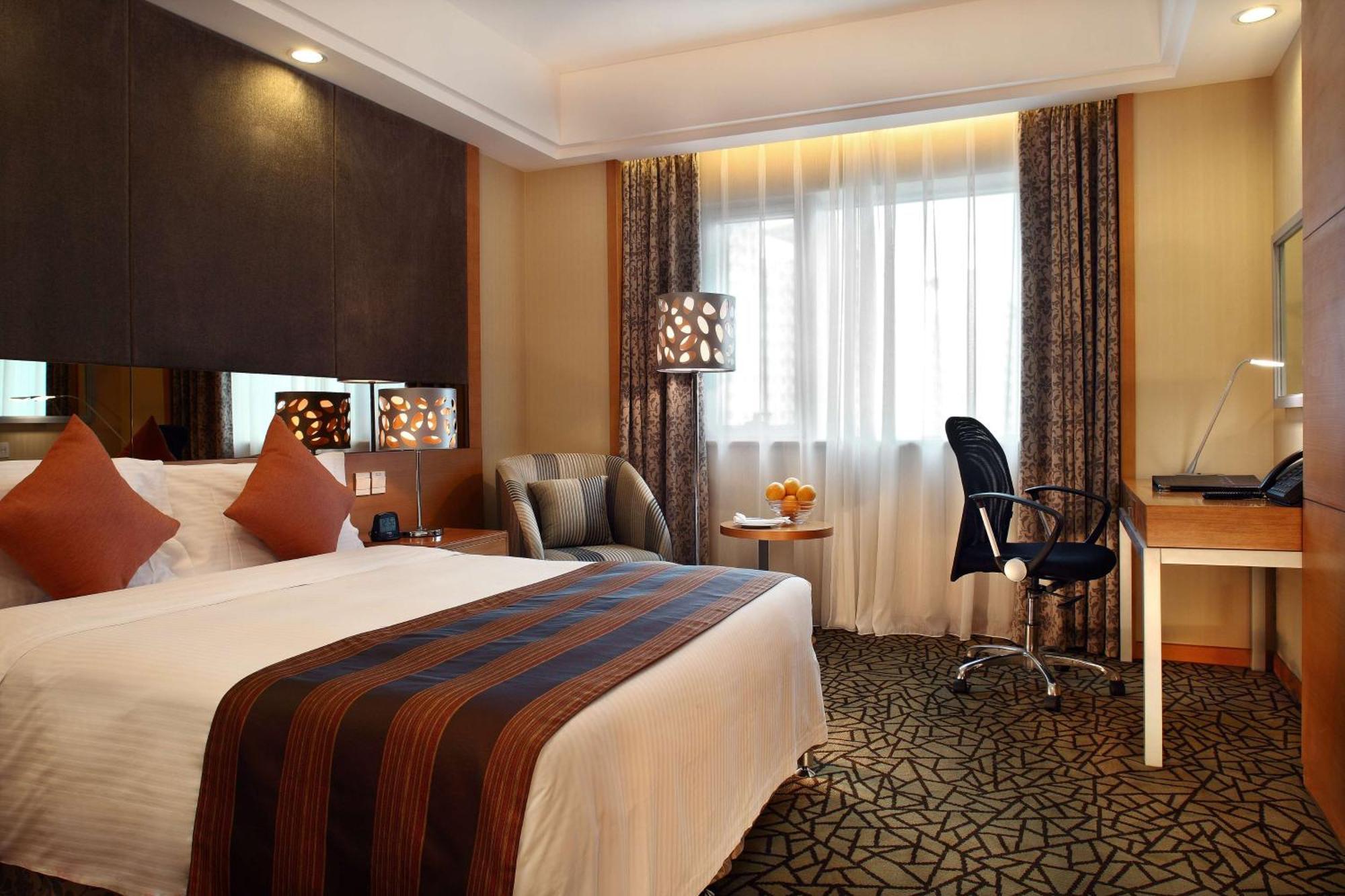 Superior Double or Twin RoomOnly 'Four Seasons' 'Cafe 25'