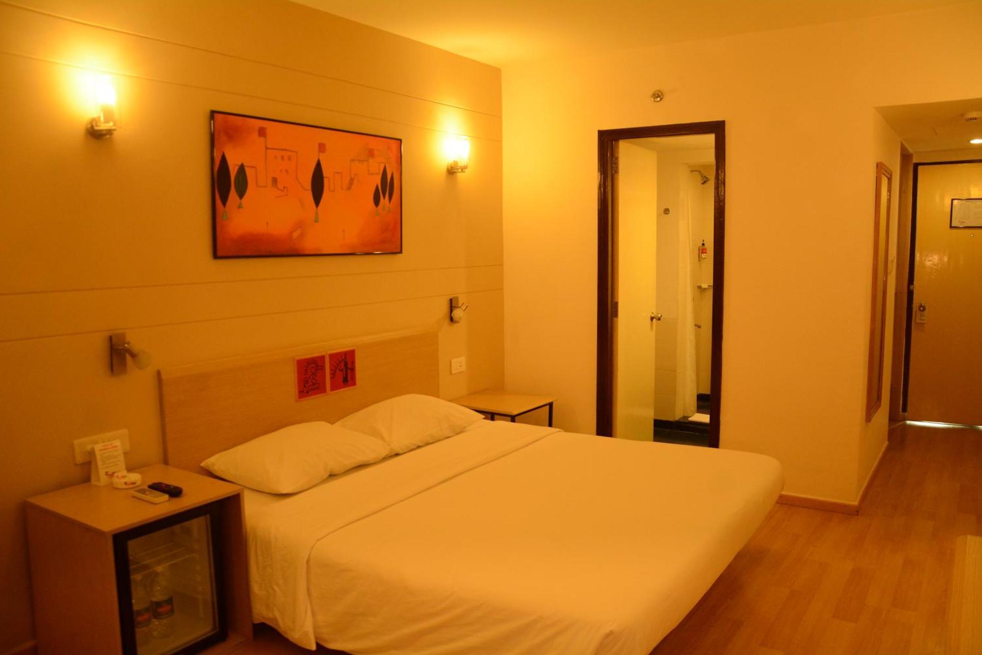 Double or Twin Room Complimentary Hi-Tea on Laundry serviceLate Check-Out upto 2 hours subject to availability Early Check upto 2 hours subject to availability