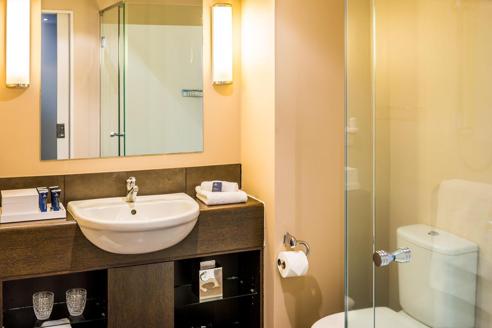 Premier One-Bedroom Twin Suite