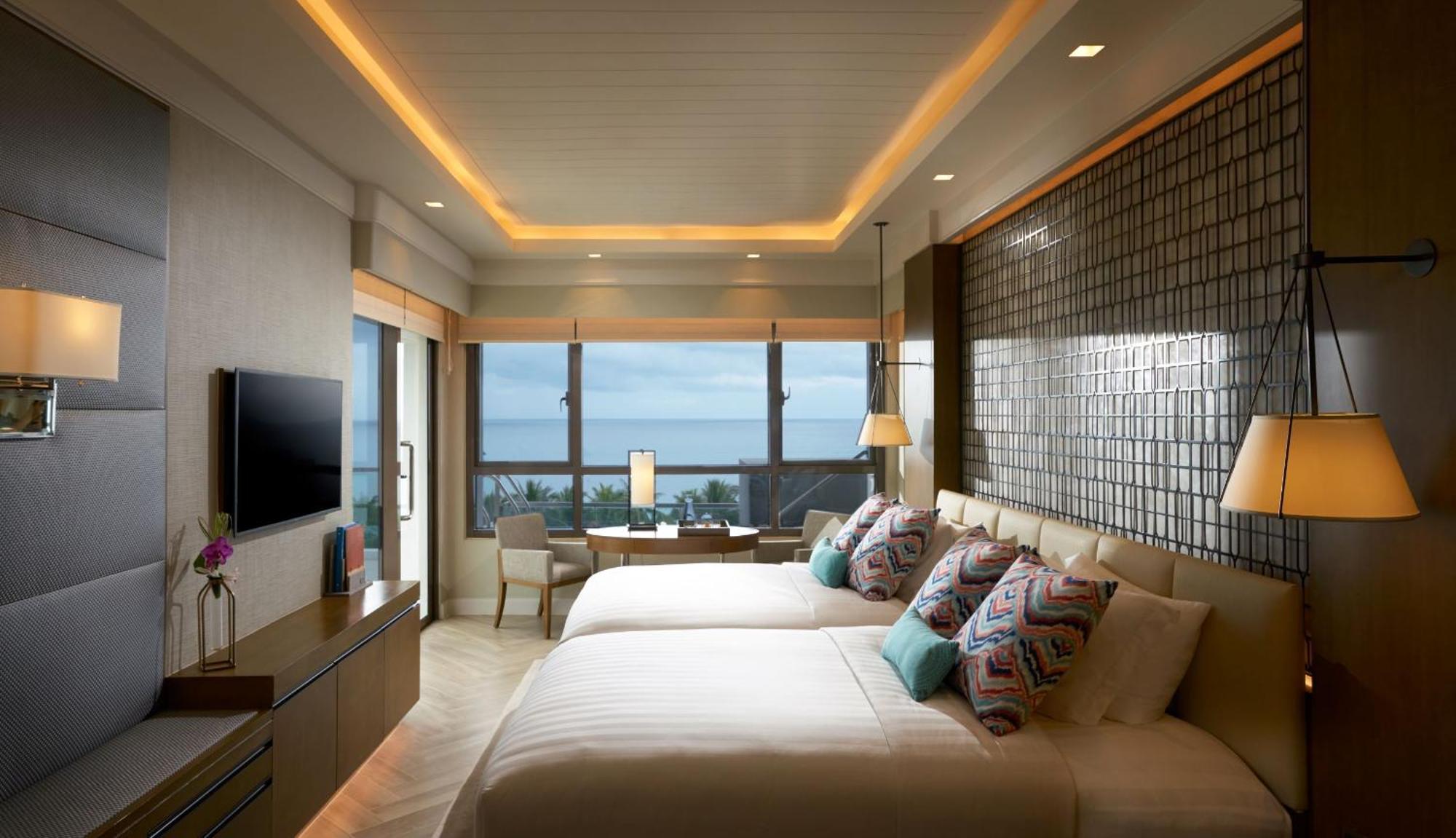 Signature One-Bedroom Suite with Free Roundtrip Caticlan Airport Transfers