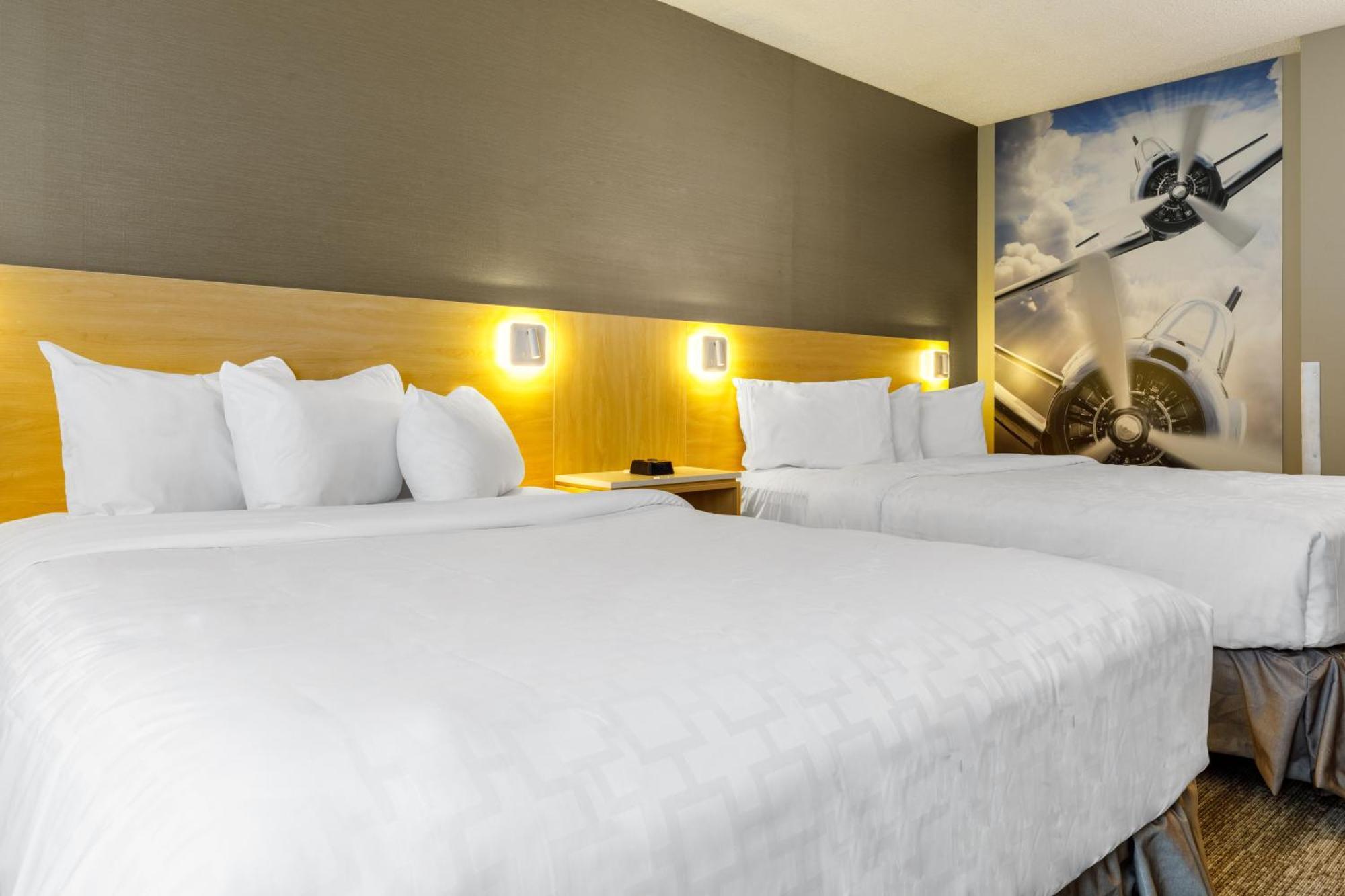 Standard Queen Room Two Queen Beds Non Smoking