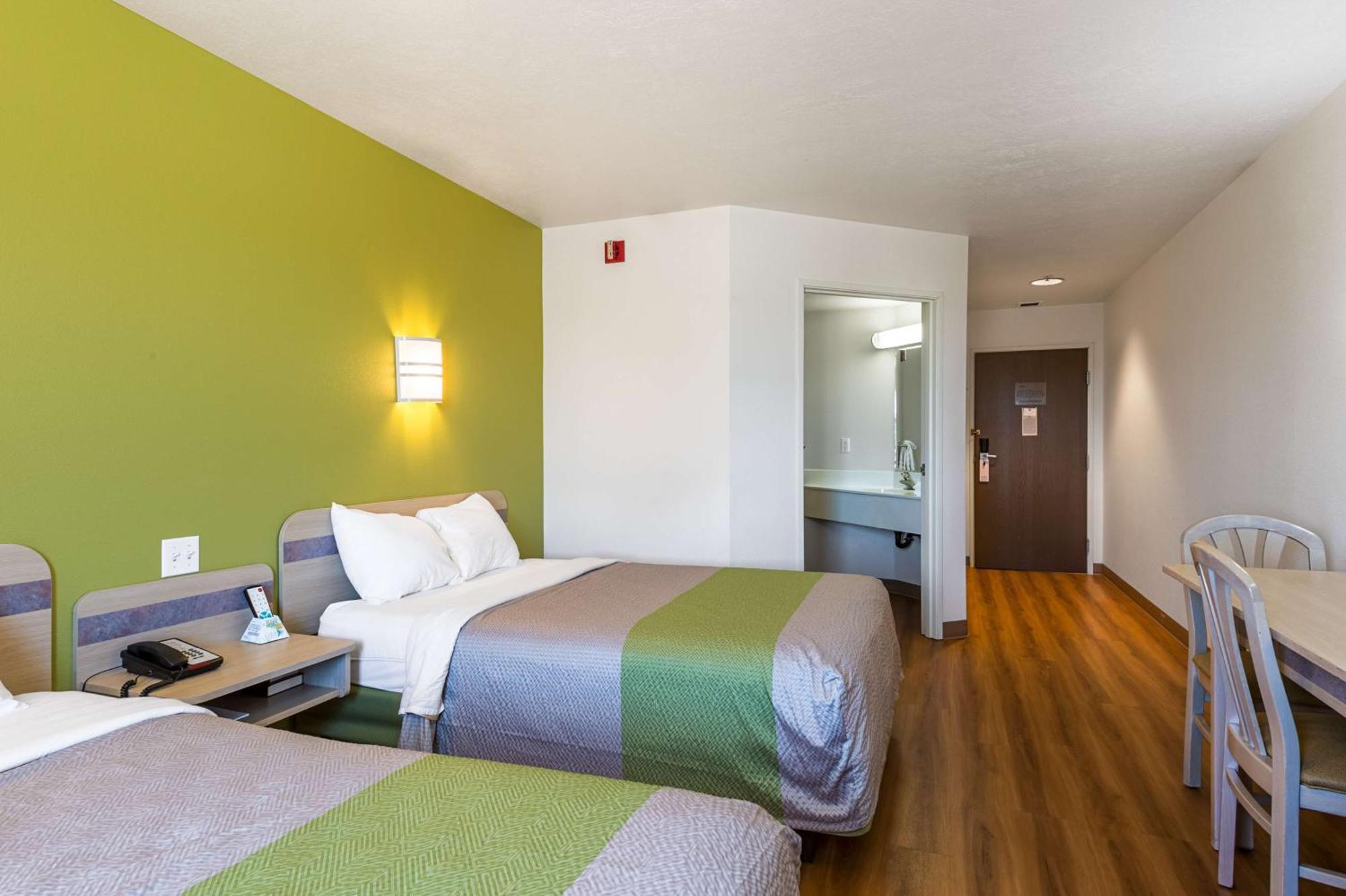Quadruple Room Non-Smoking