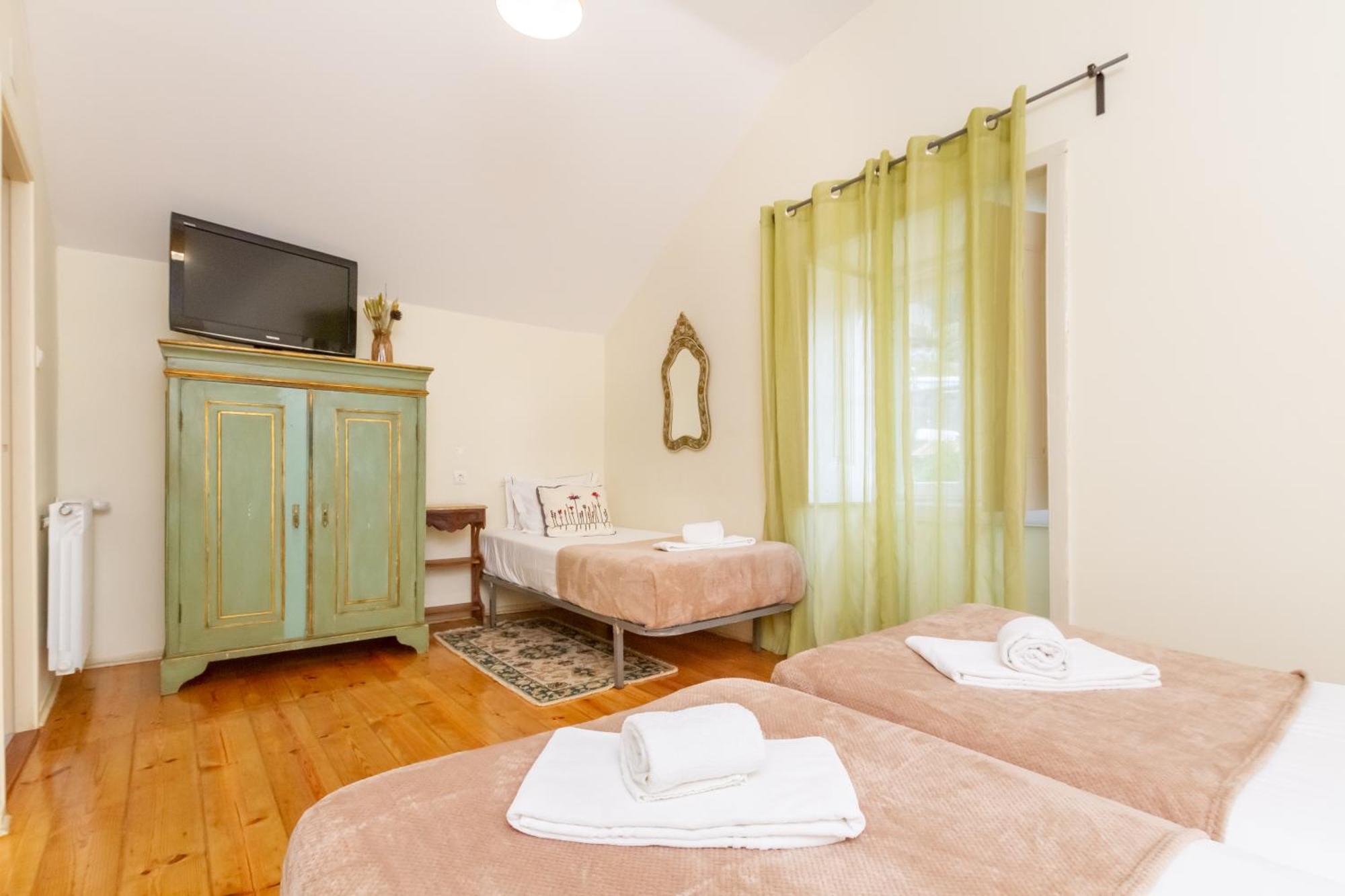 Triple Room,1214296228:JPEG