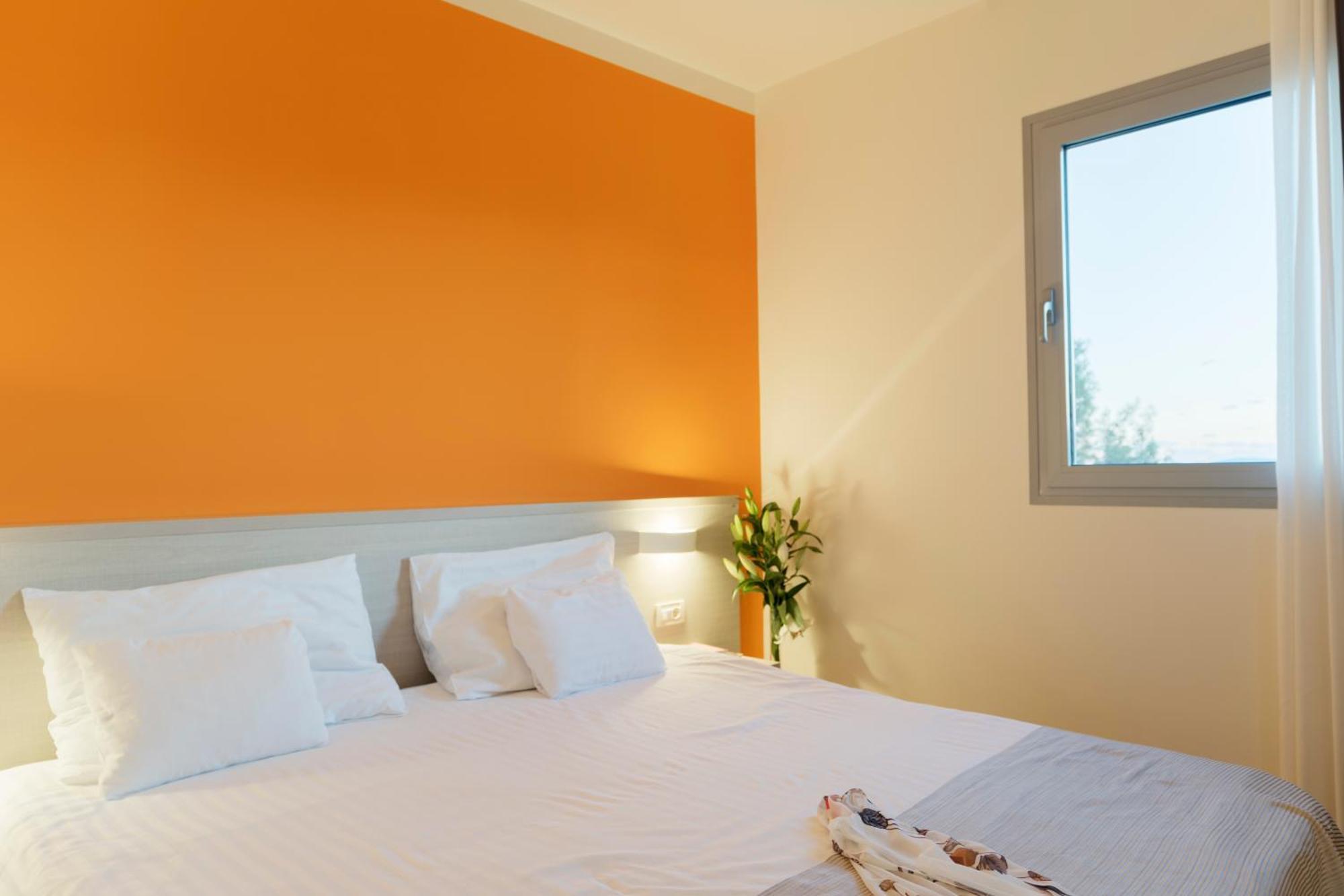 Superior Doppelzimmer mit Balkon und seitlichem Meerblick