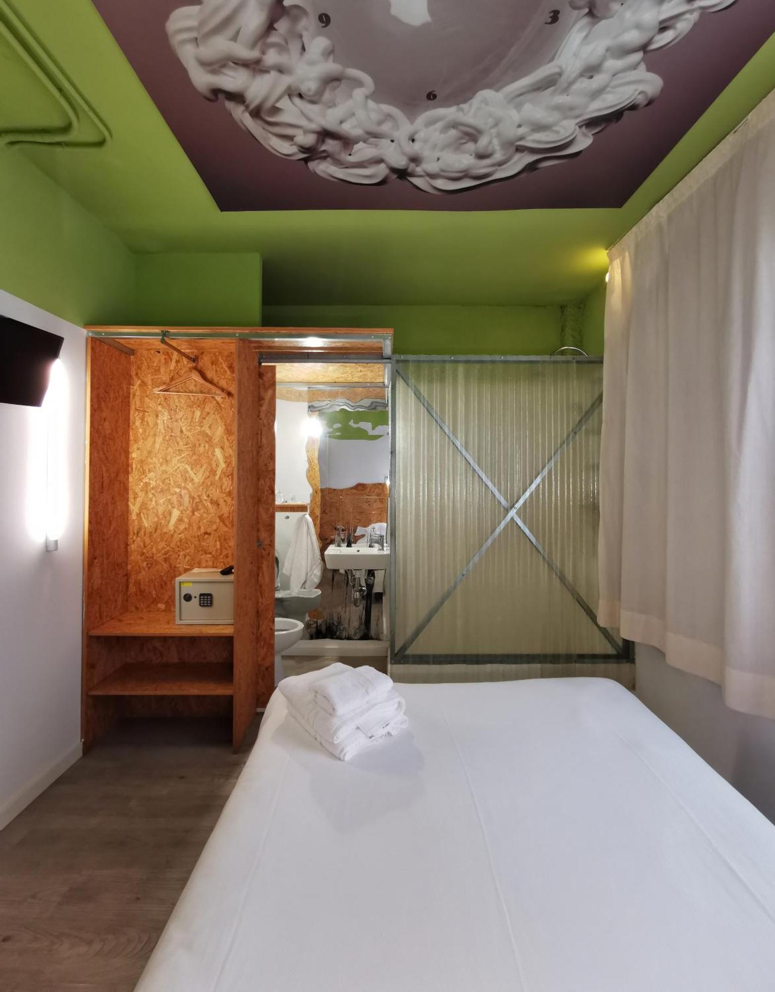 Single Room