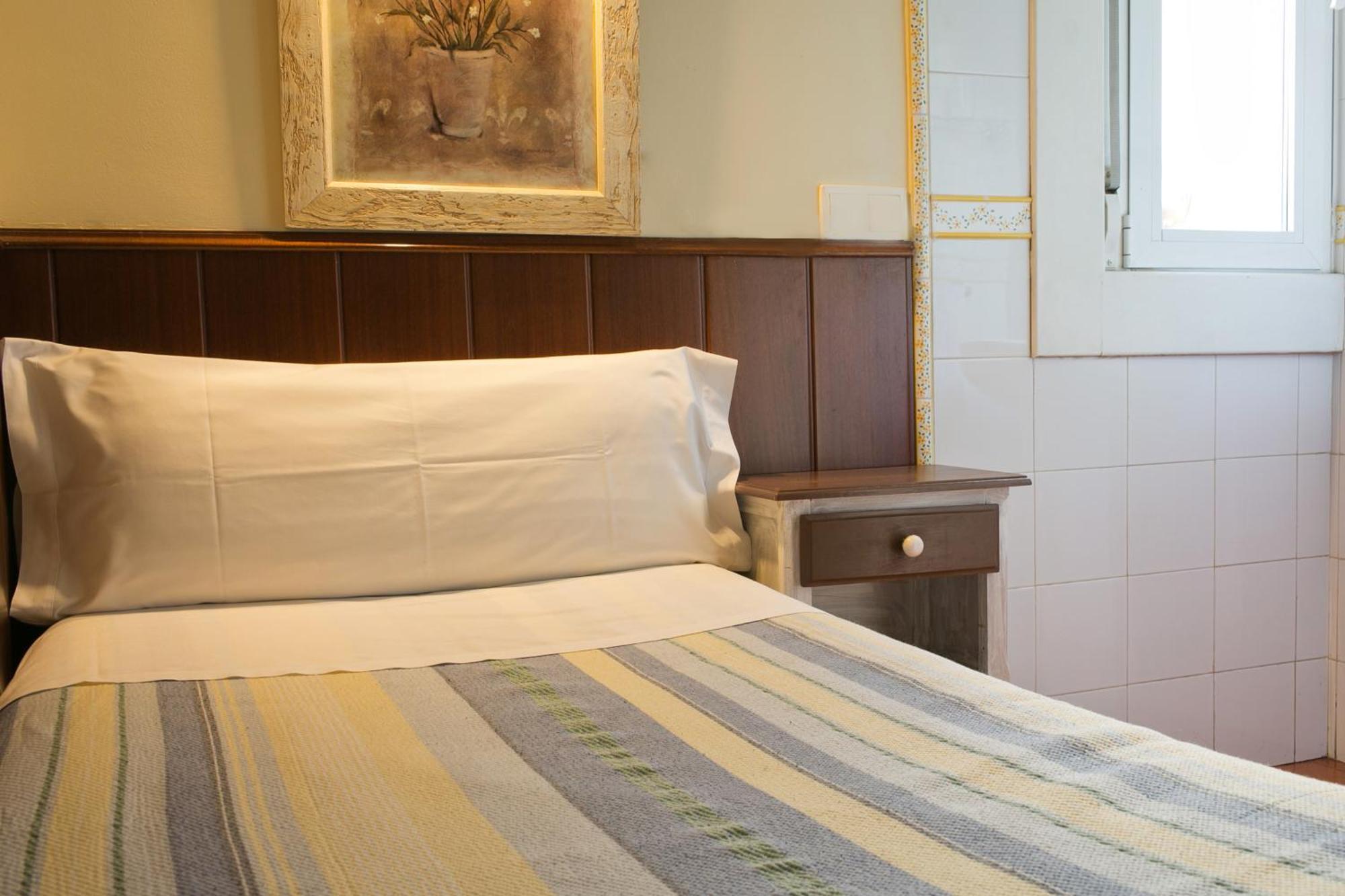 Single Room Private Bathroom