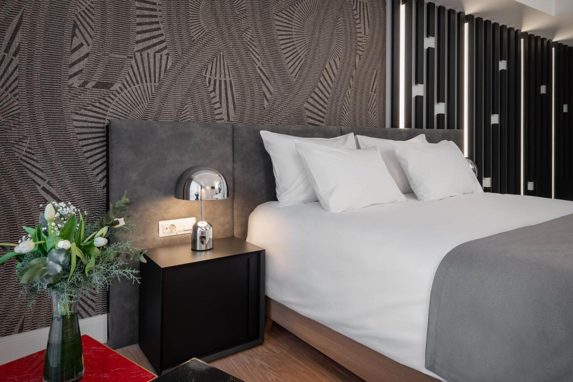 Deluxe room Jetted Tub