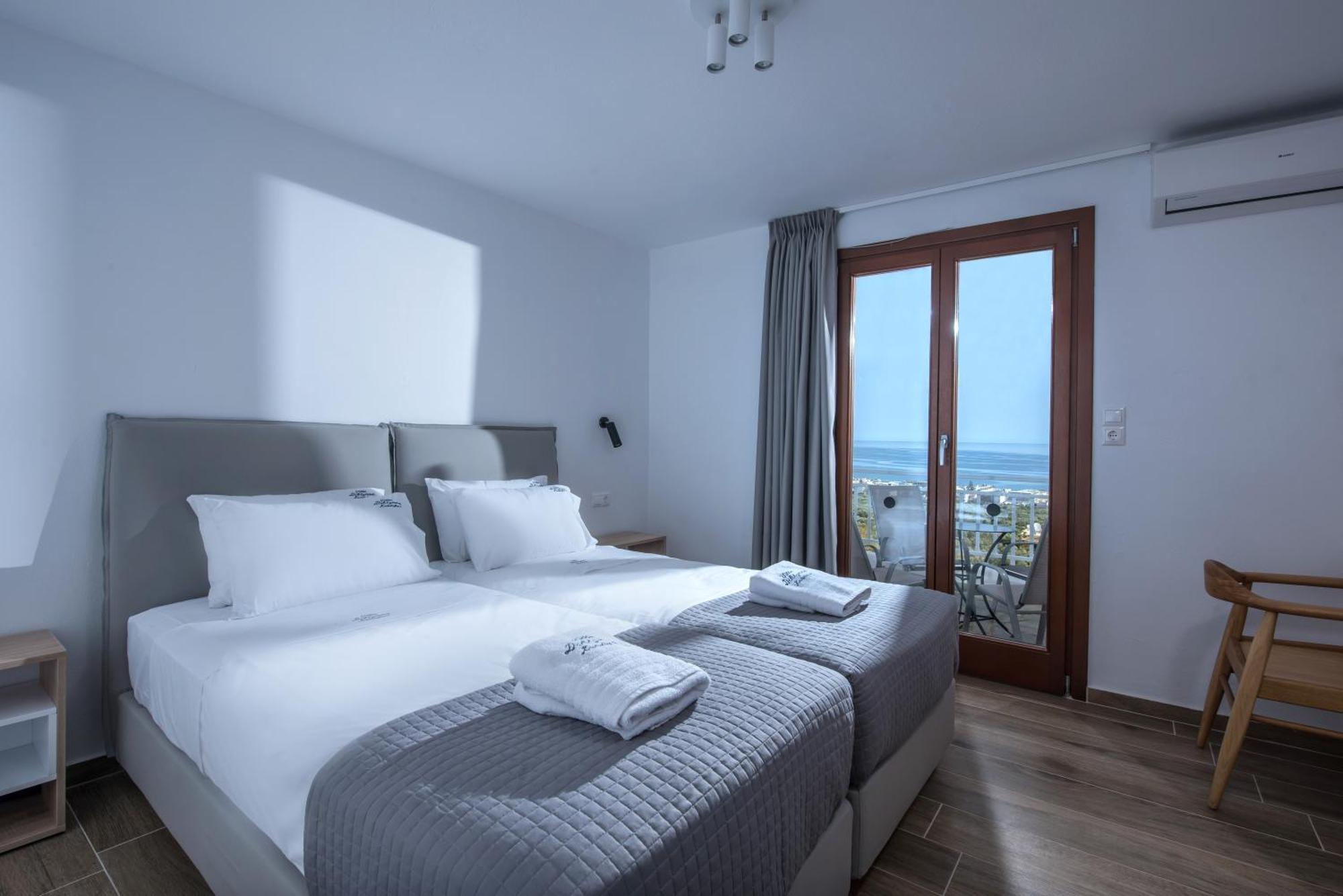 Superior One-Bedroom Apartment Sea View