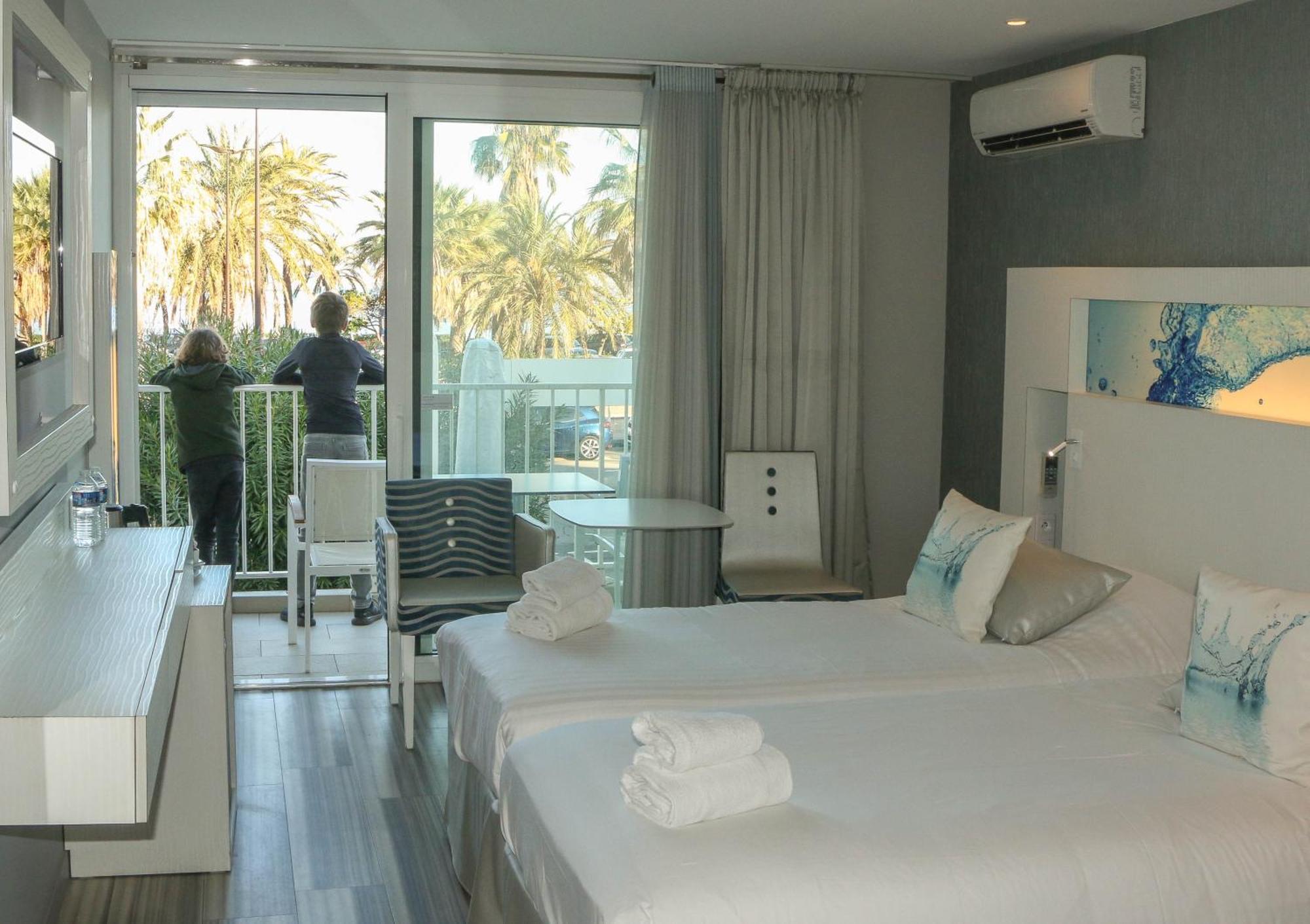 Superior Double or Twin Room Sea View