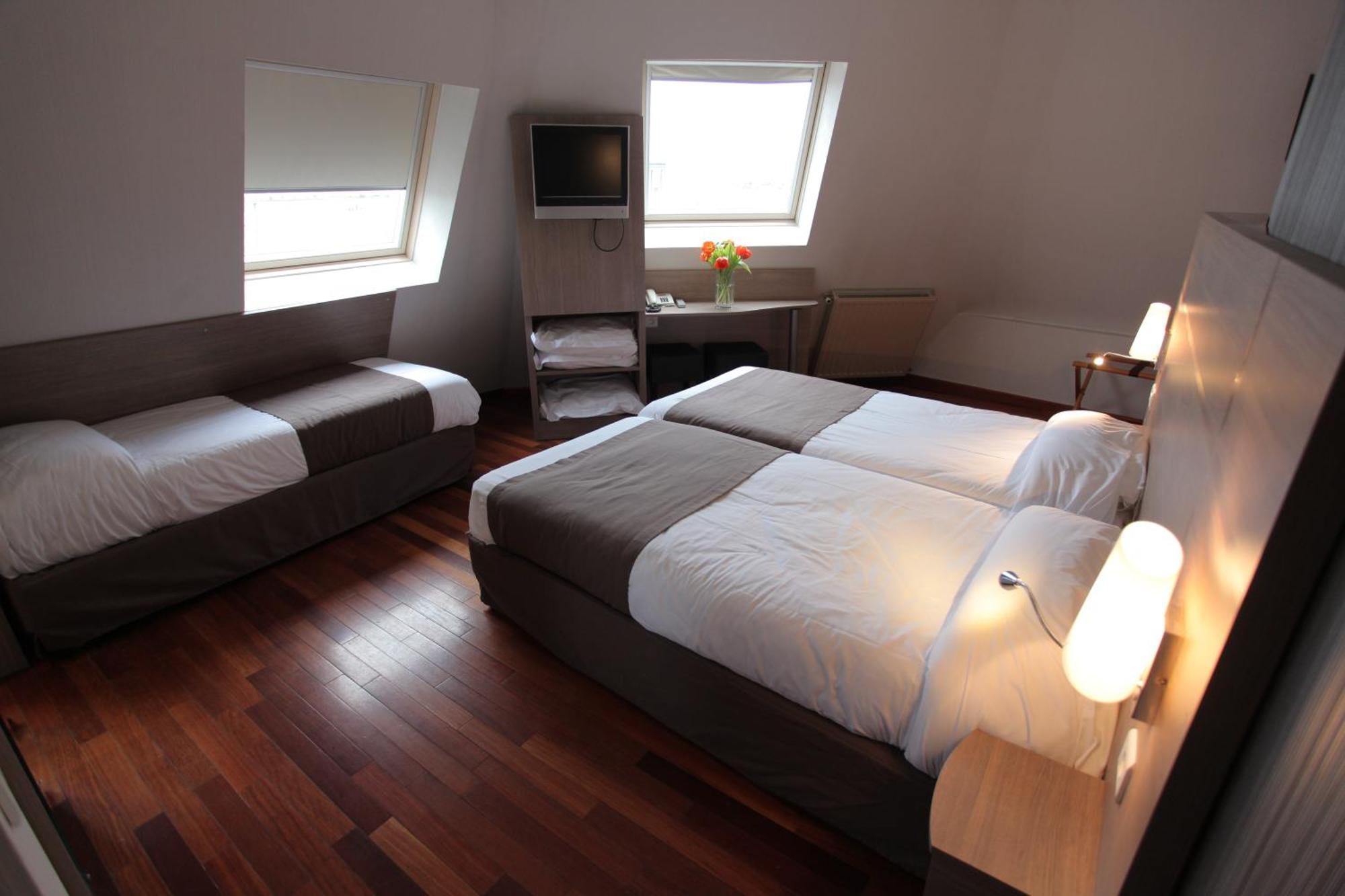 Triple Room,1215048730:JPEG