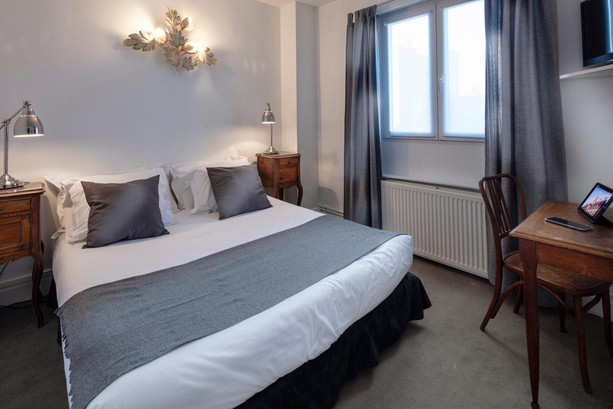 Double Room Bath