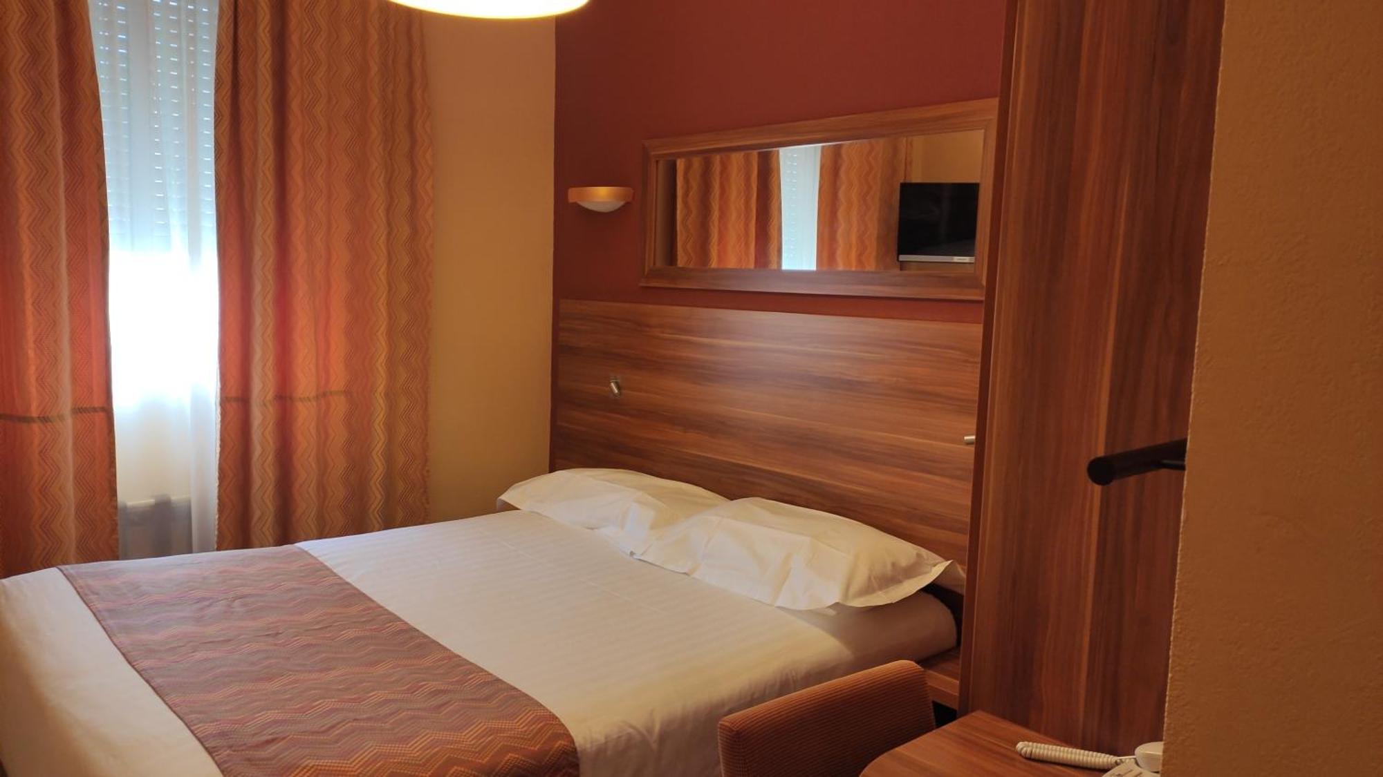 Small Single Room