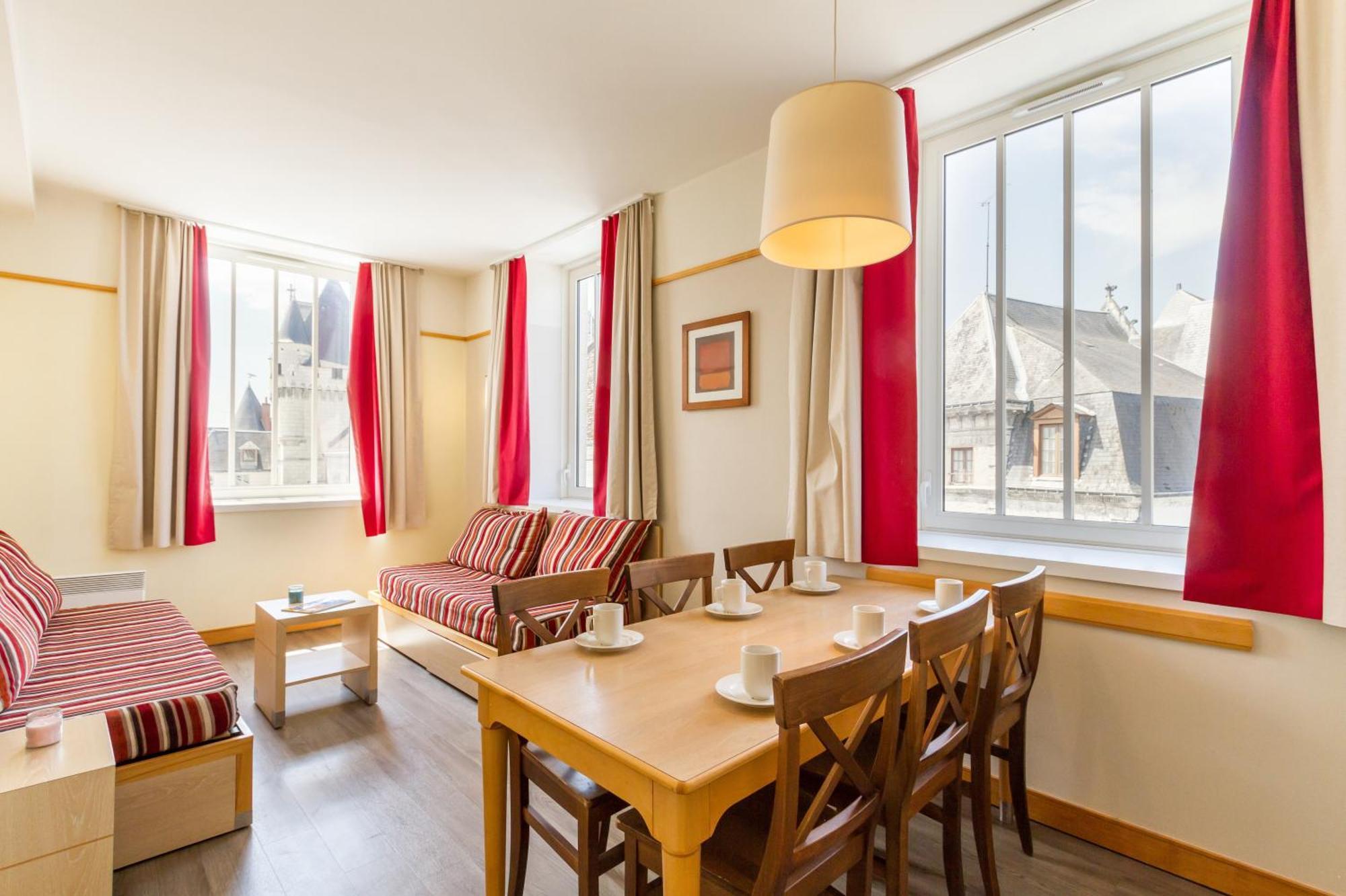 Two-Bedroom Apartment (6 People),1215285274:JPEG
