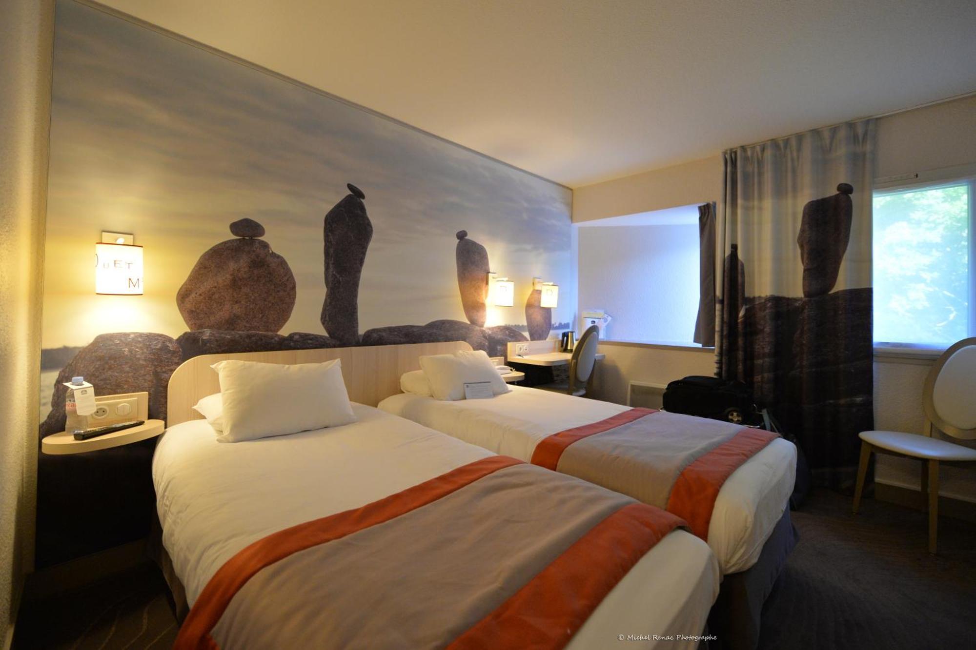 Comfort Queen Room