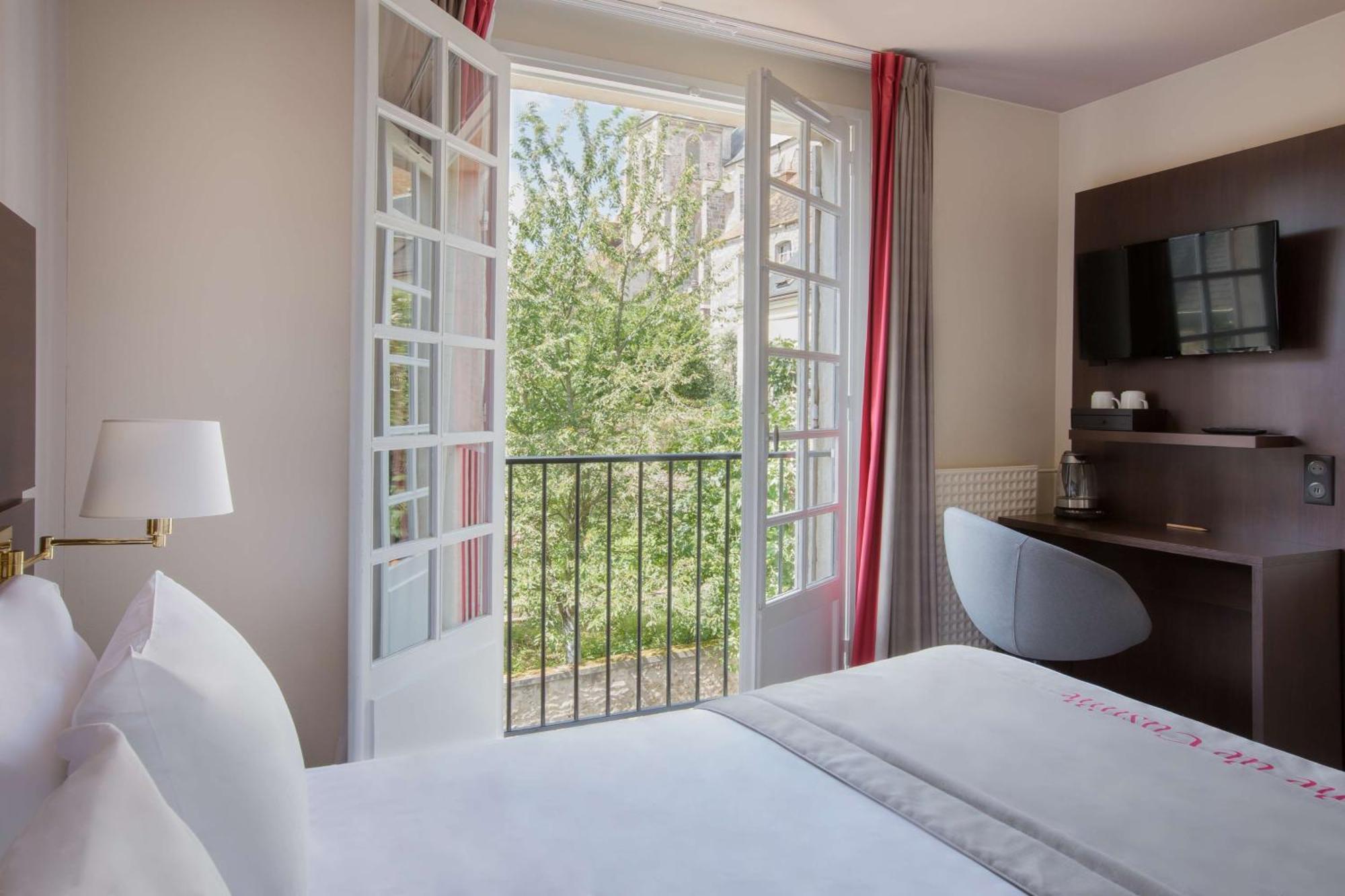 Chambre Lit King-Size Confort - Non-Fumeurs