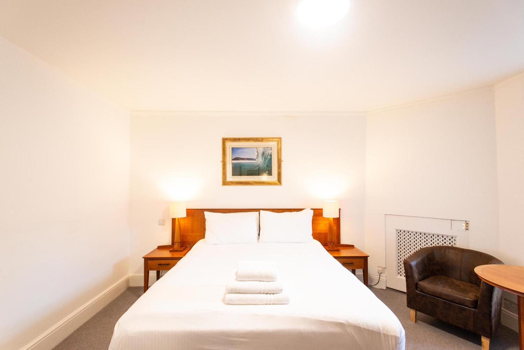 Double or Twin Room without Sea View