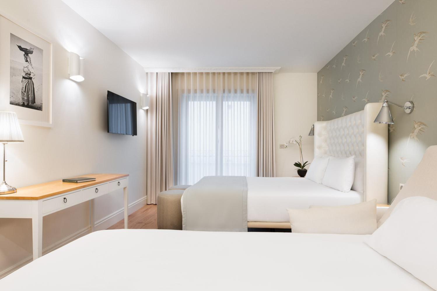 Superior Room with Sofa Bed,1215858226:JPEG