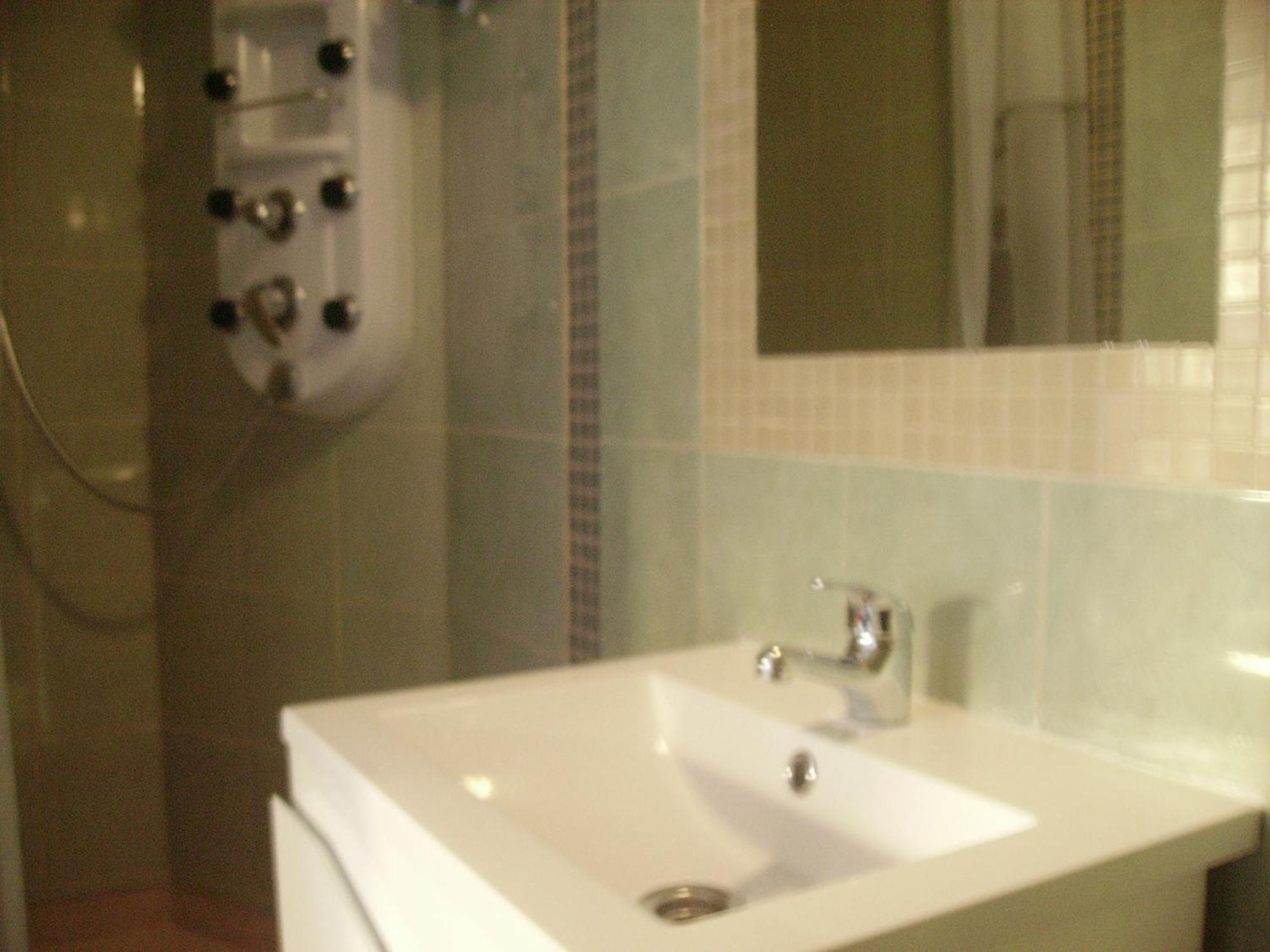 Double Room Private Bathroom