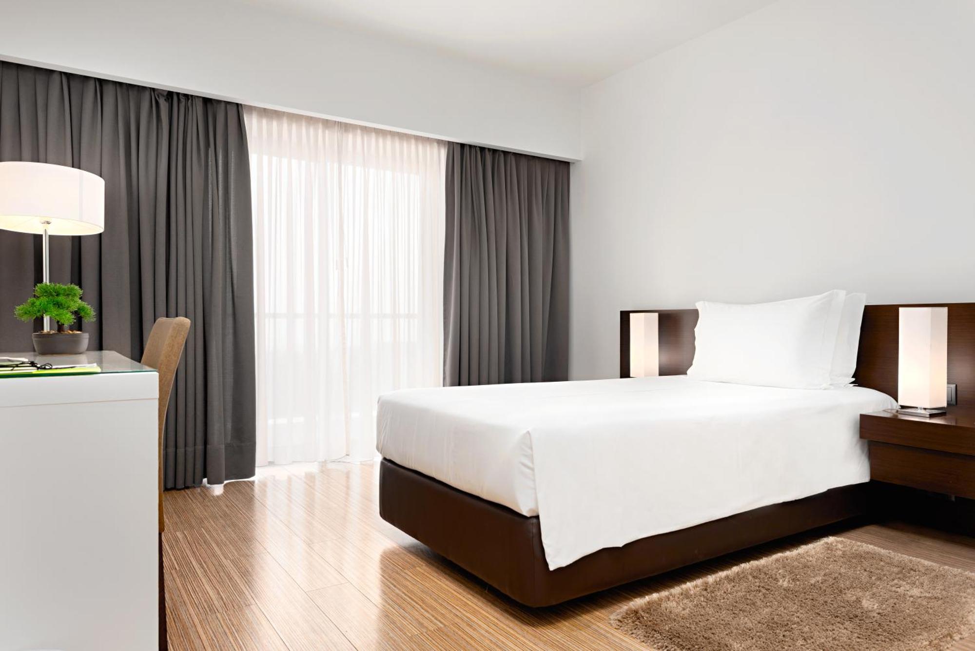 Single Room,1215892000:JPEG