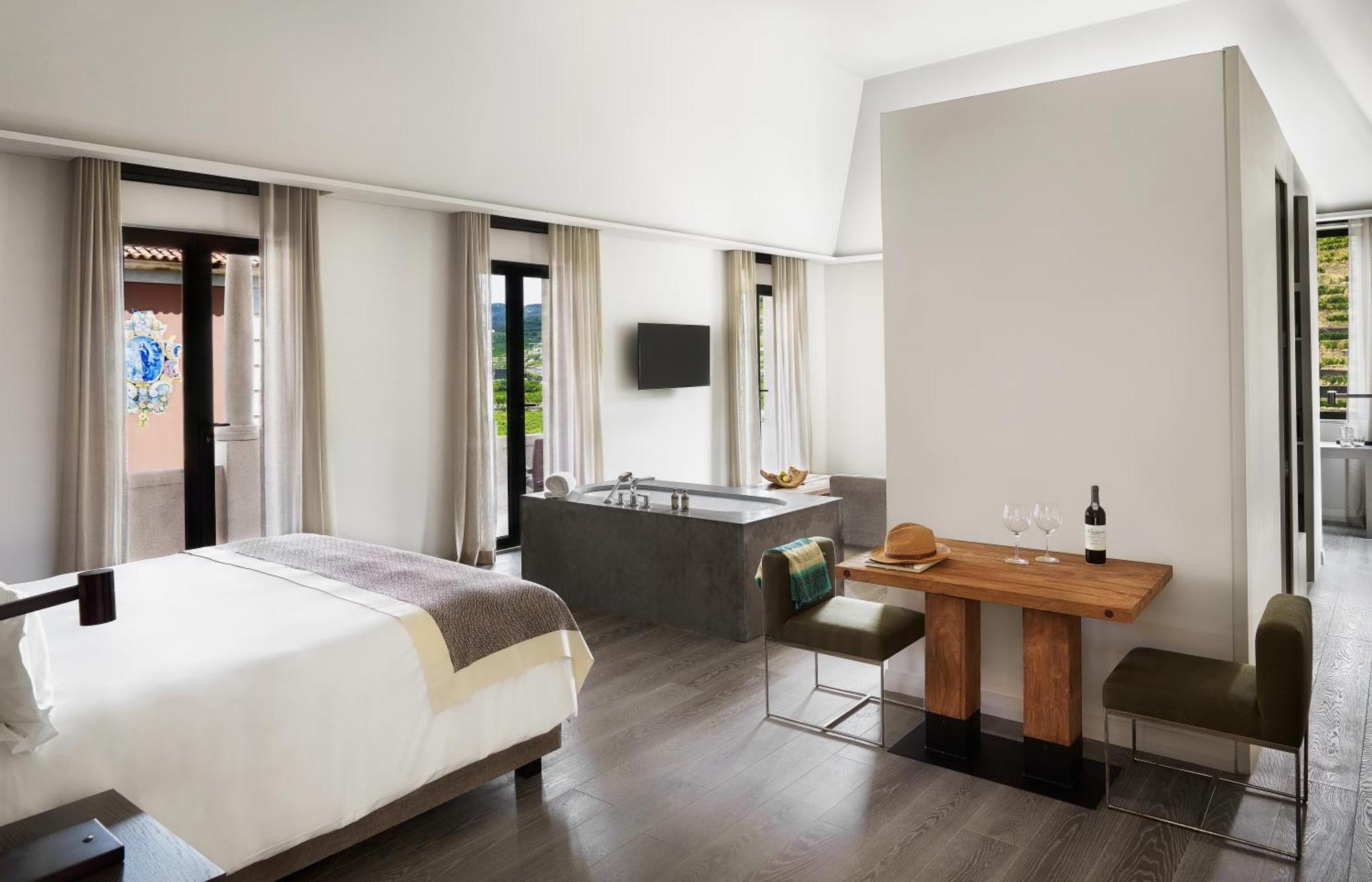 Courtyard Suite,1215909181:JPEG
