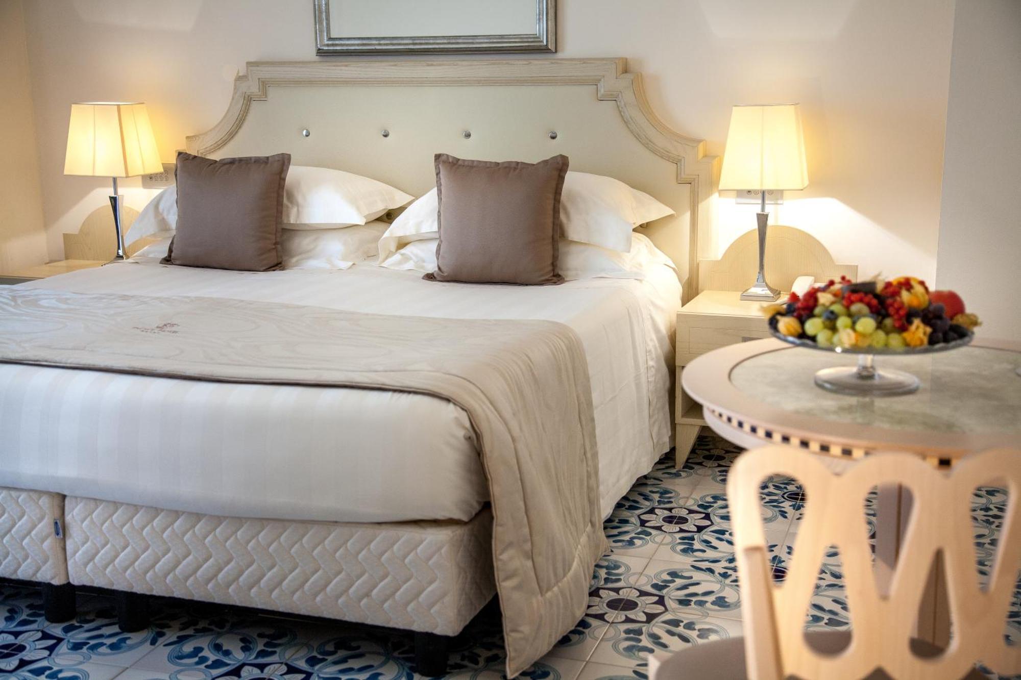 Classic Double or Twin Room Sea View