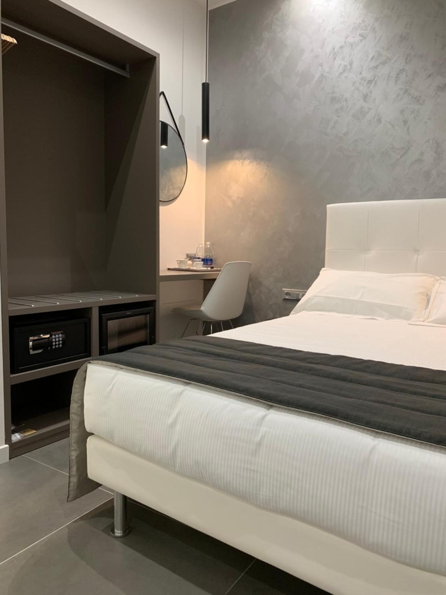 Large Single Room