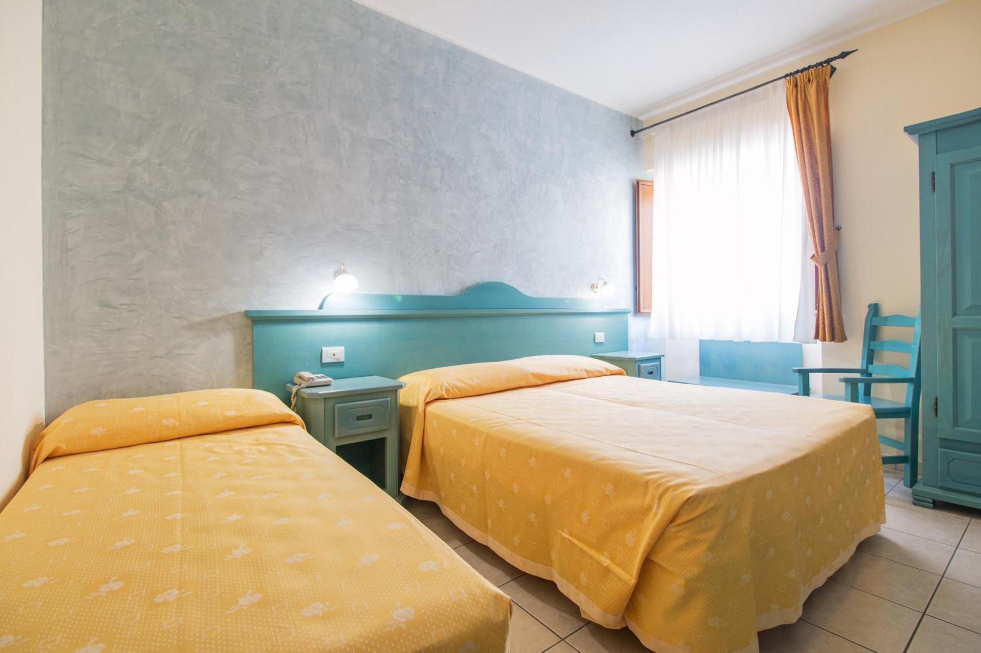 Triple Room