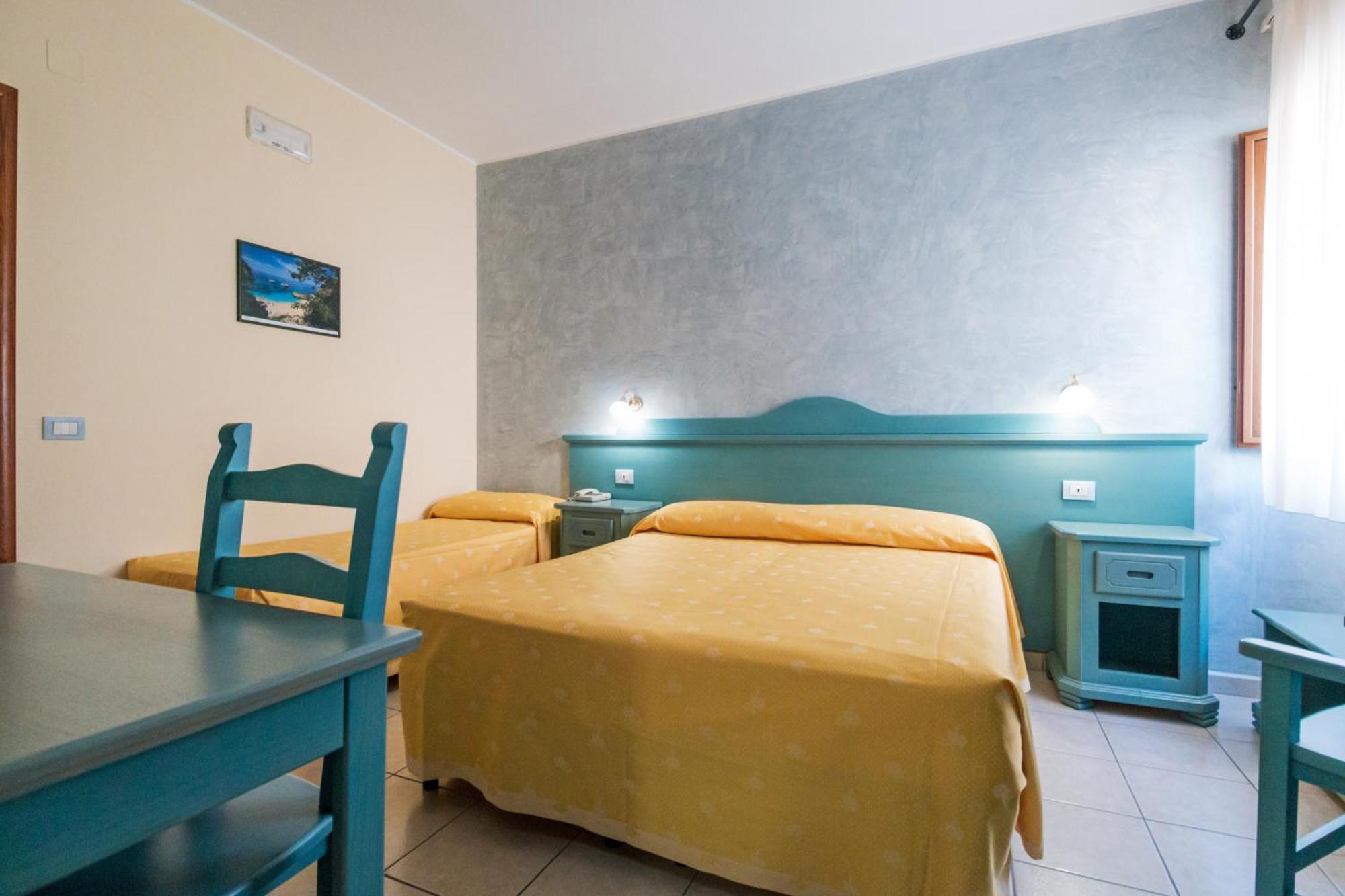 Triple Room